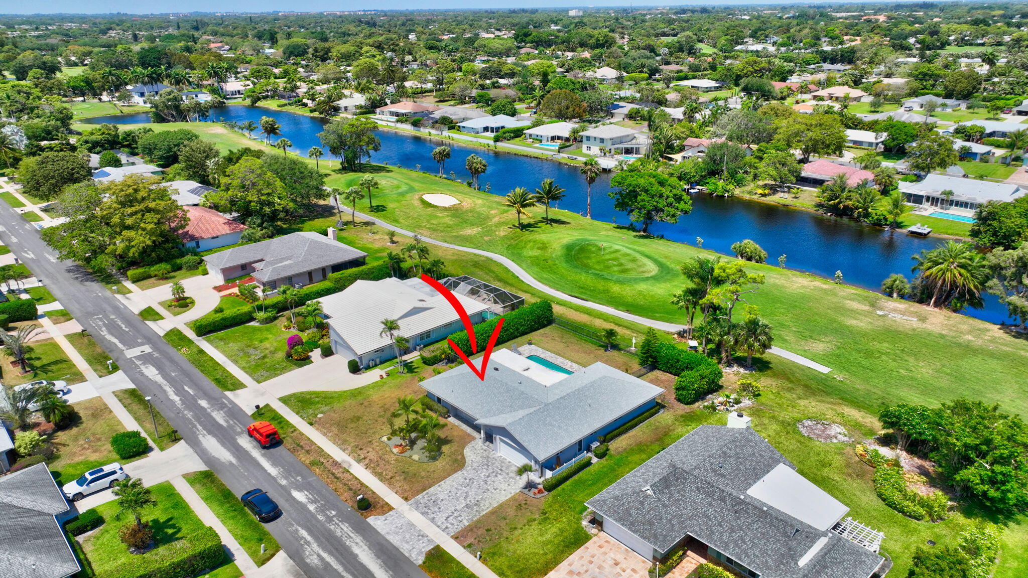3333 Lakeview Drive