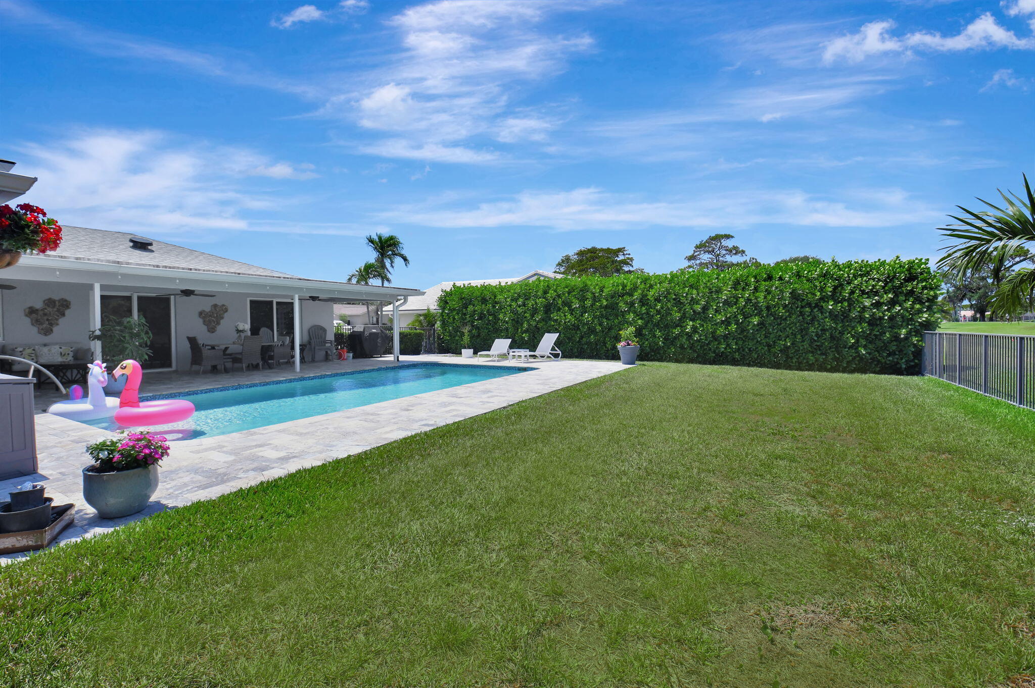 3333 Lakeview Drive