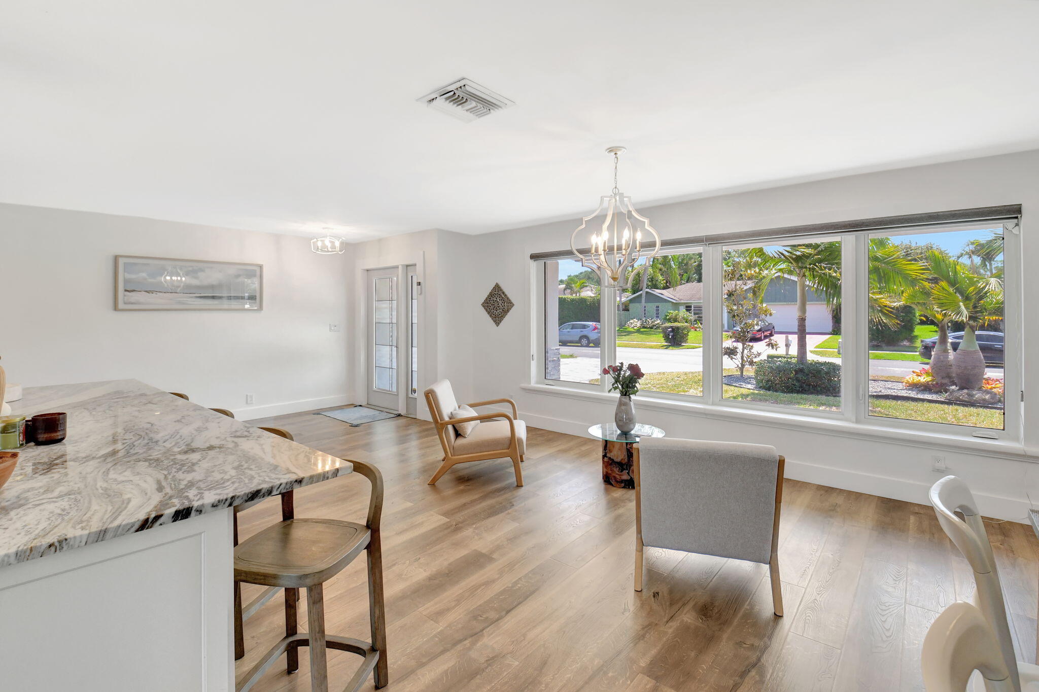 3333 Lakeview Drive