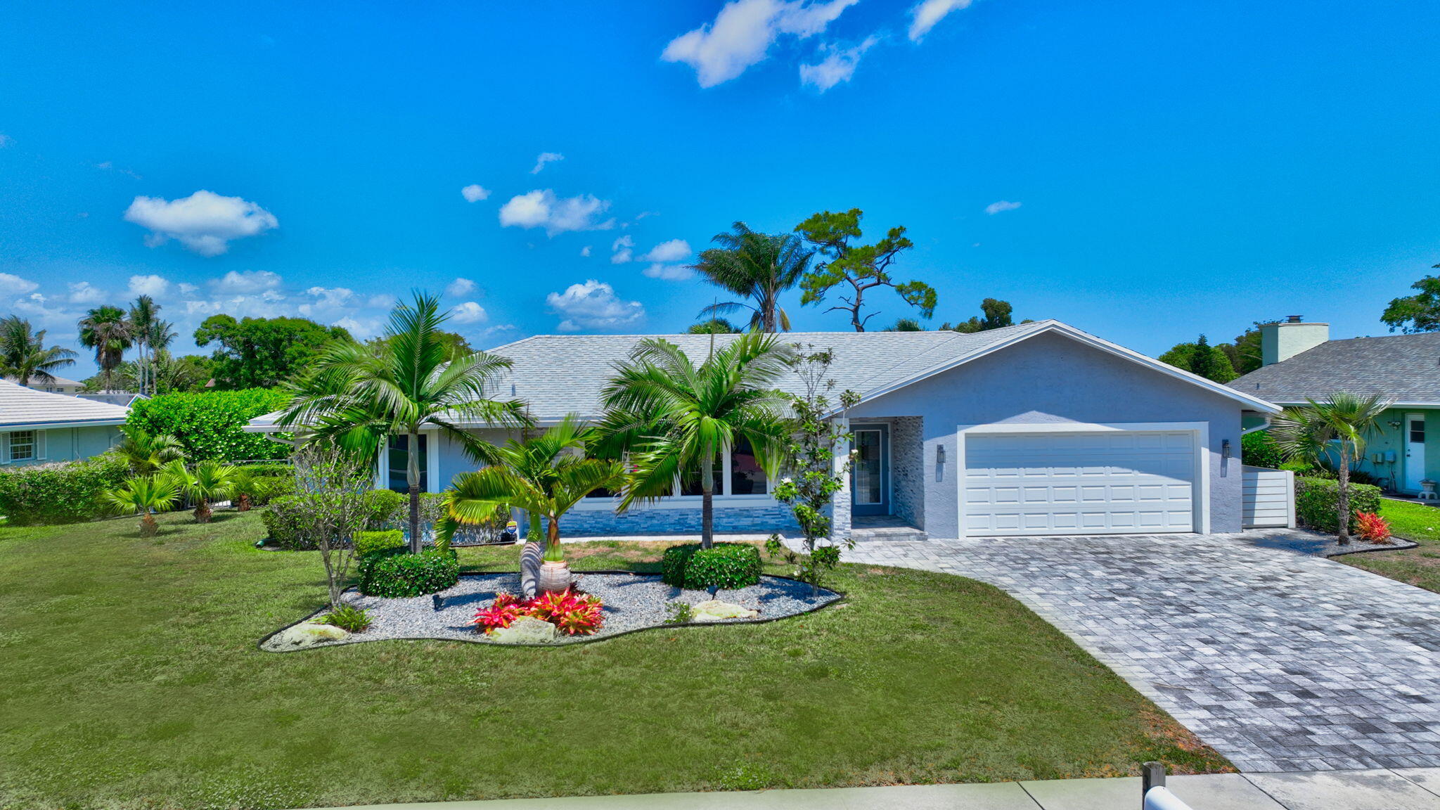 3333 Lakeview Drive