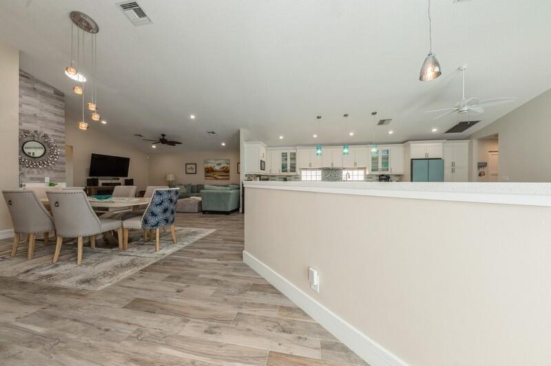 2815 N Clearbrook Circle