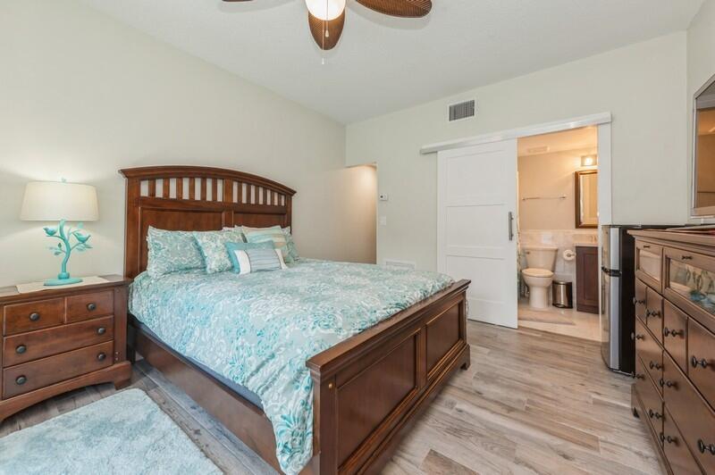 2815 N Clearbrook Circle