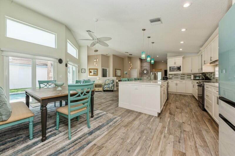 2815 N Clearbrook Circle