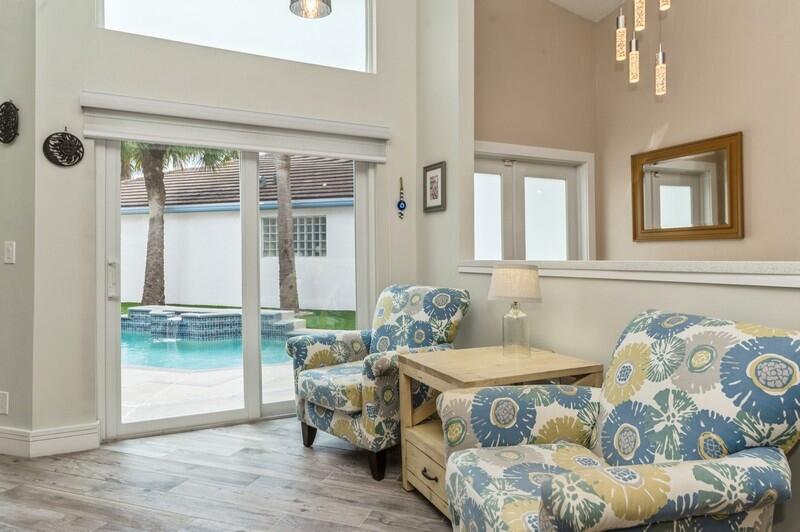 2815 N Clearbrook Circle