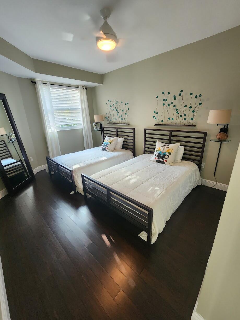 225 NE 1st Street 303