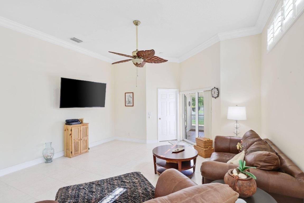 1071 Delray Lakes Drive