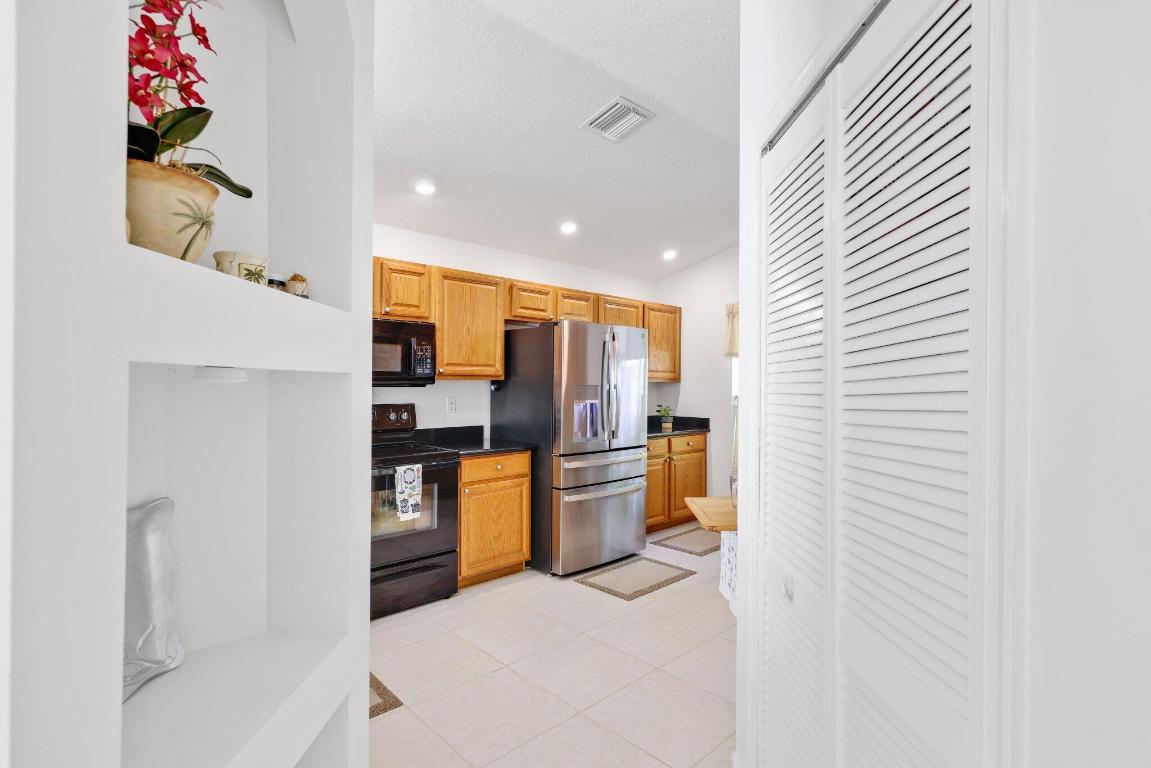 1071 Delray Lakes Drive