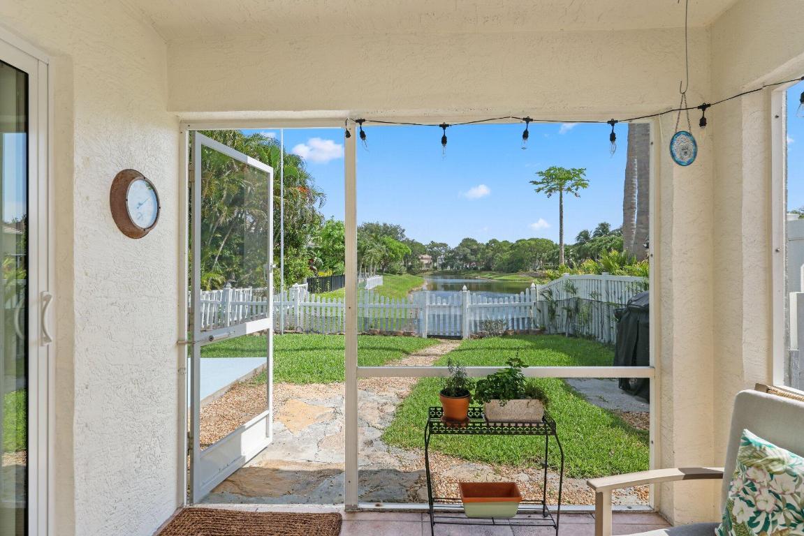 1071 Delray Lakes Drive