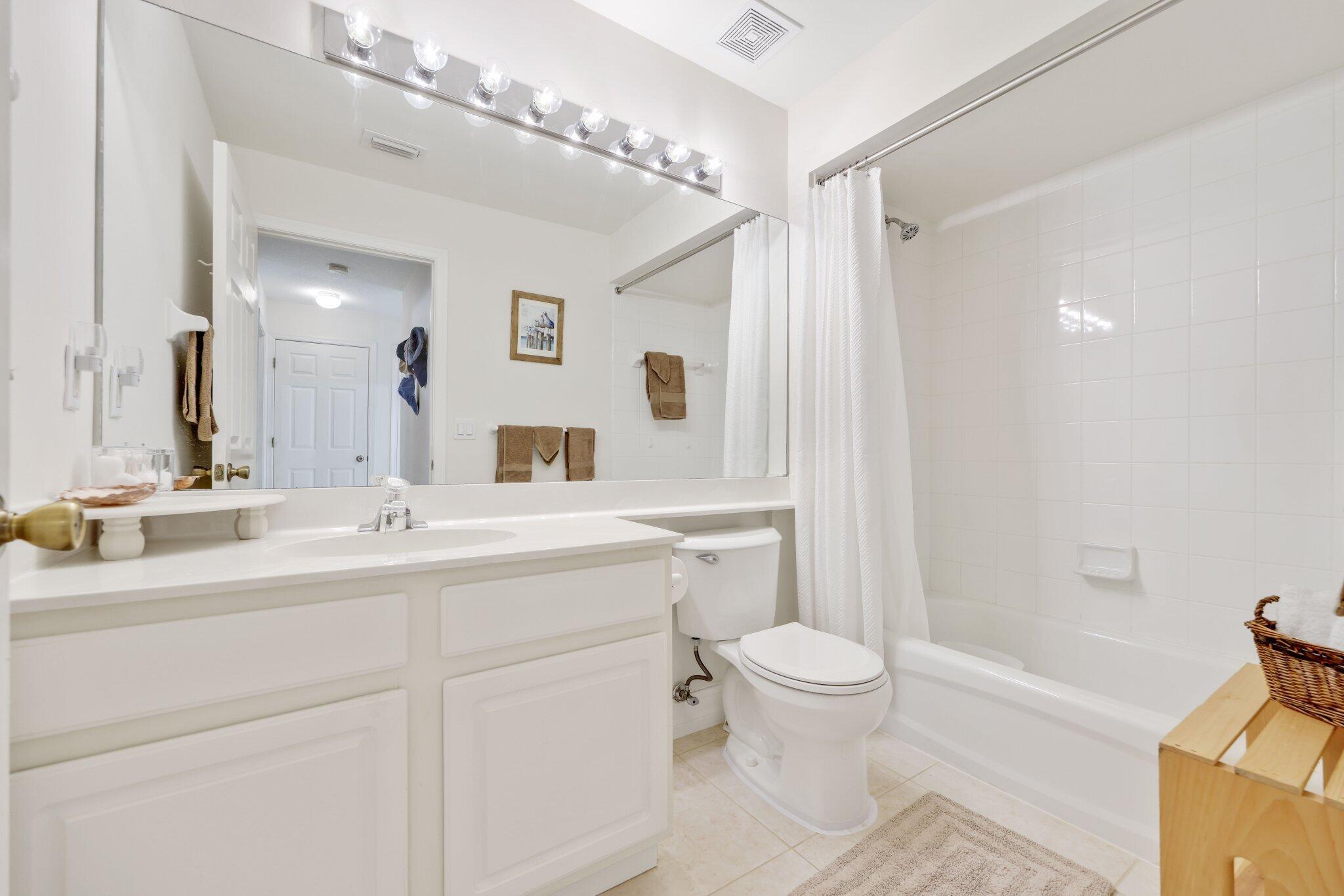 1071 Delray Lakes Drive