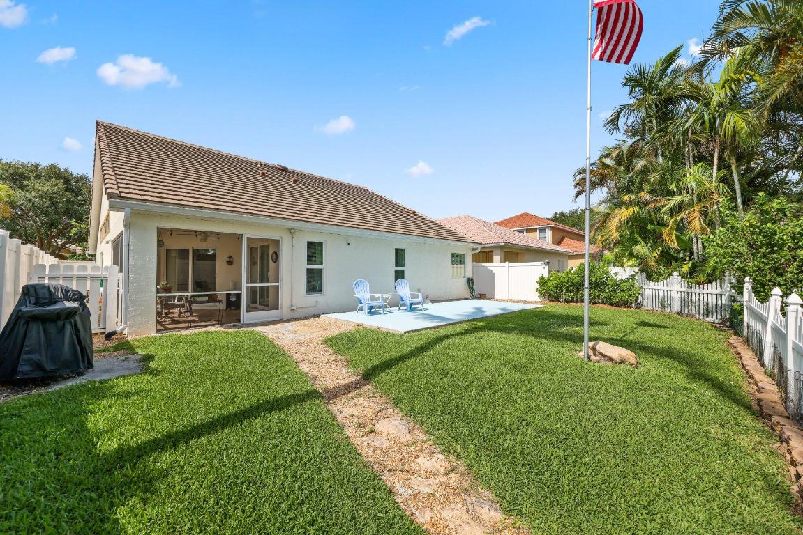 1071 Delray Lakes Drive