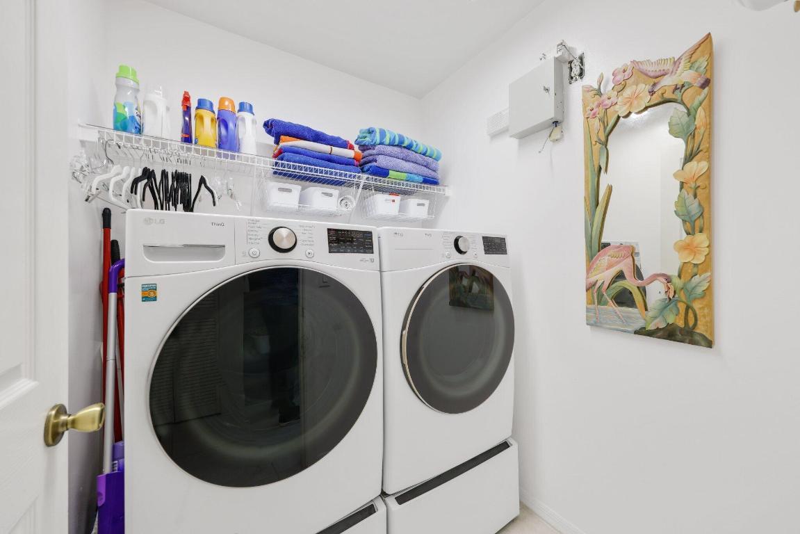 1071 Delray Lakes Drive