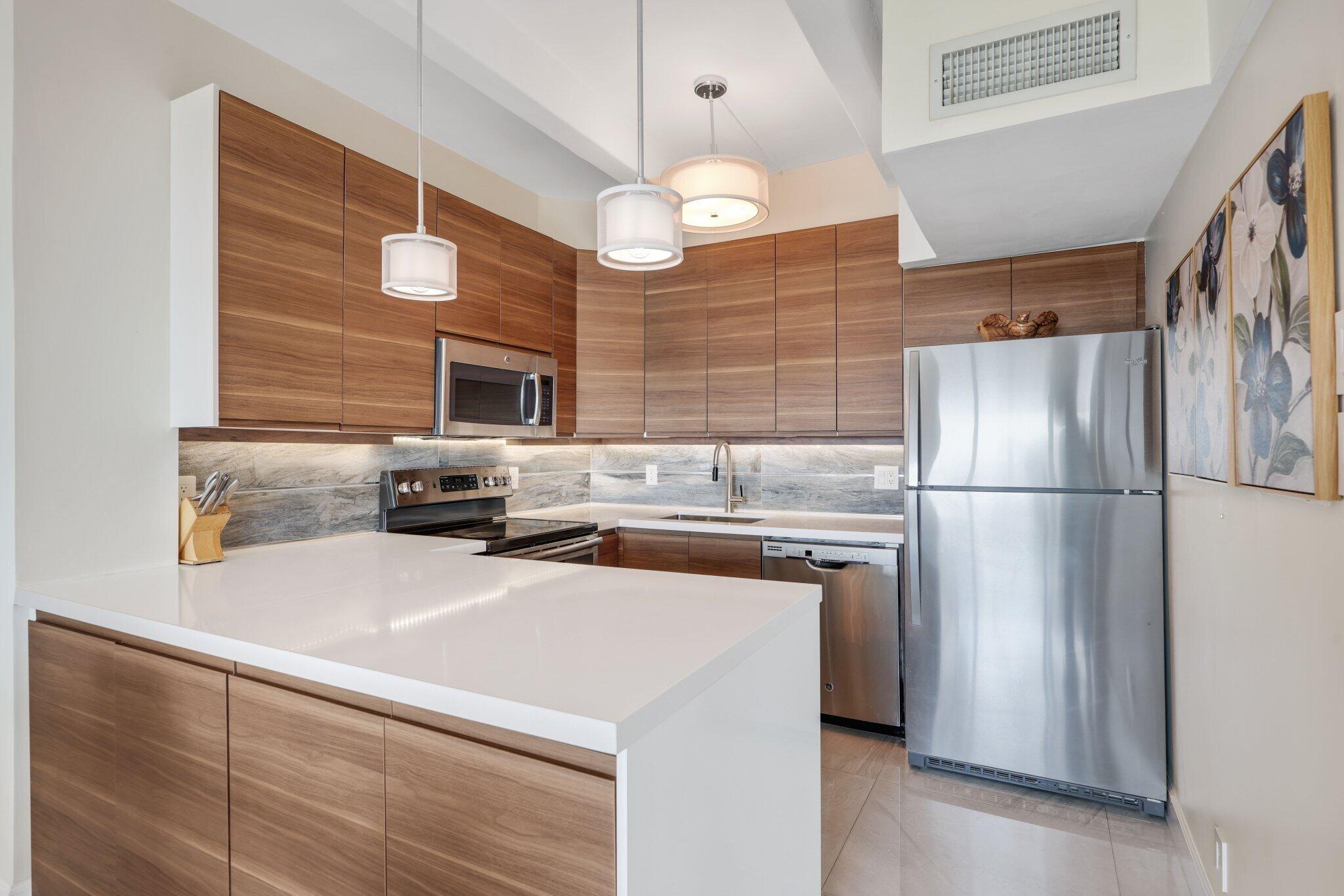 250 S Ocean Boulevard 252