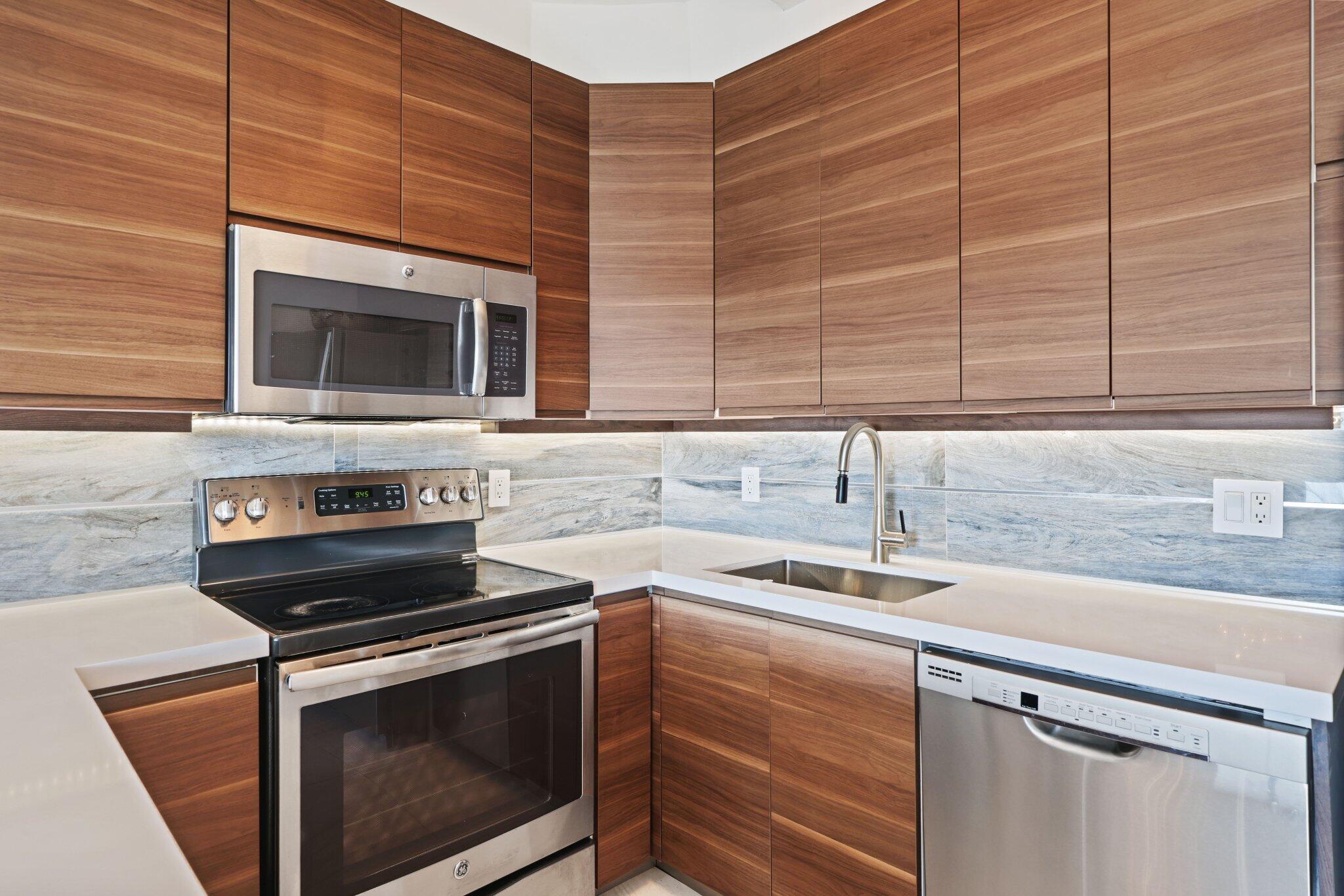 250 S Ocean Boulevard 252