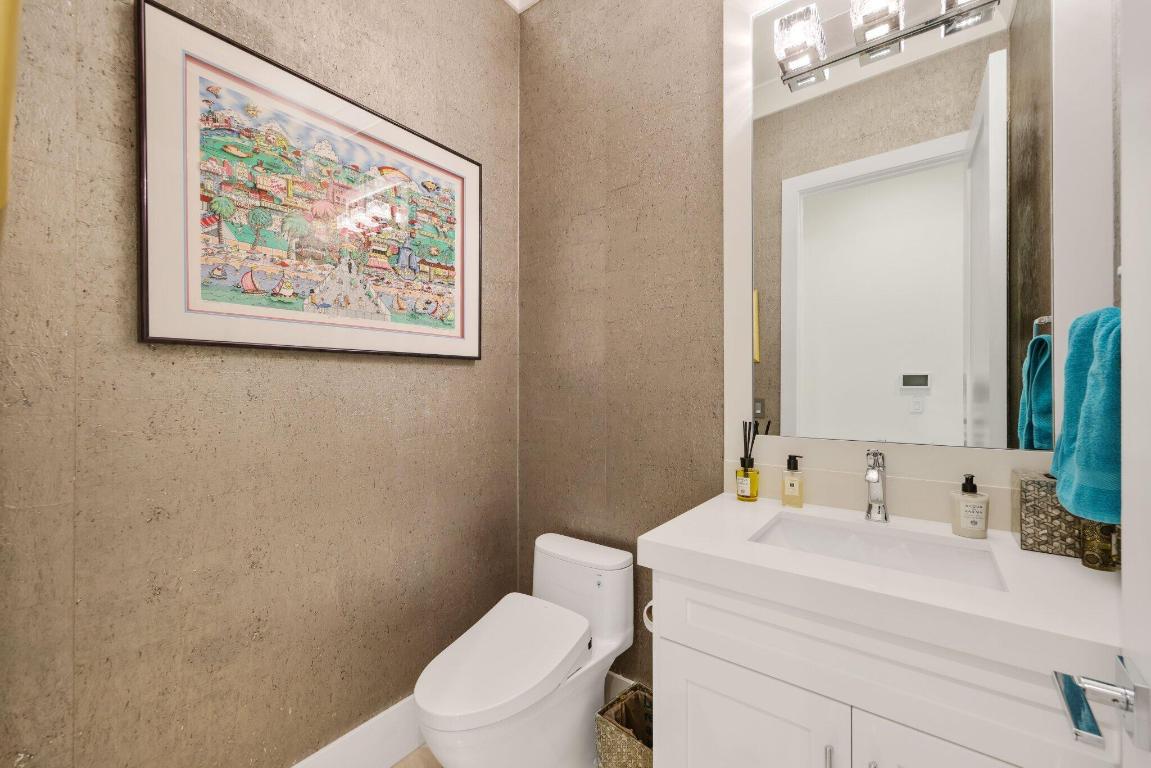 917 Tropic Boulevard