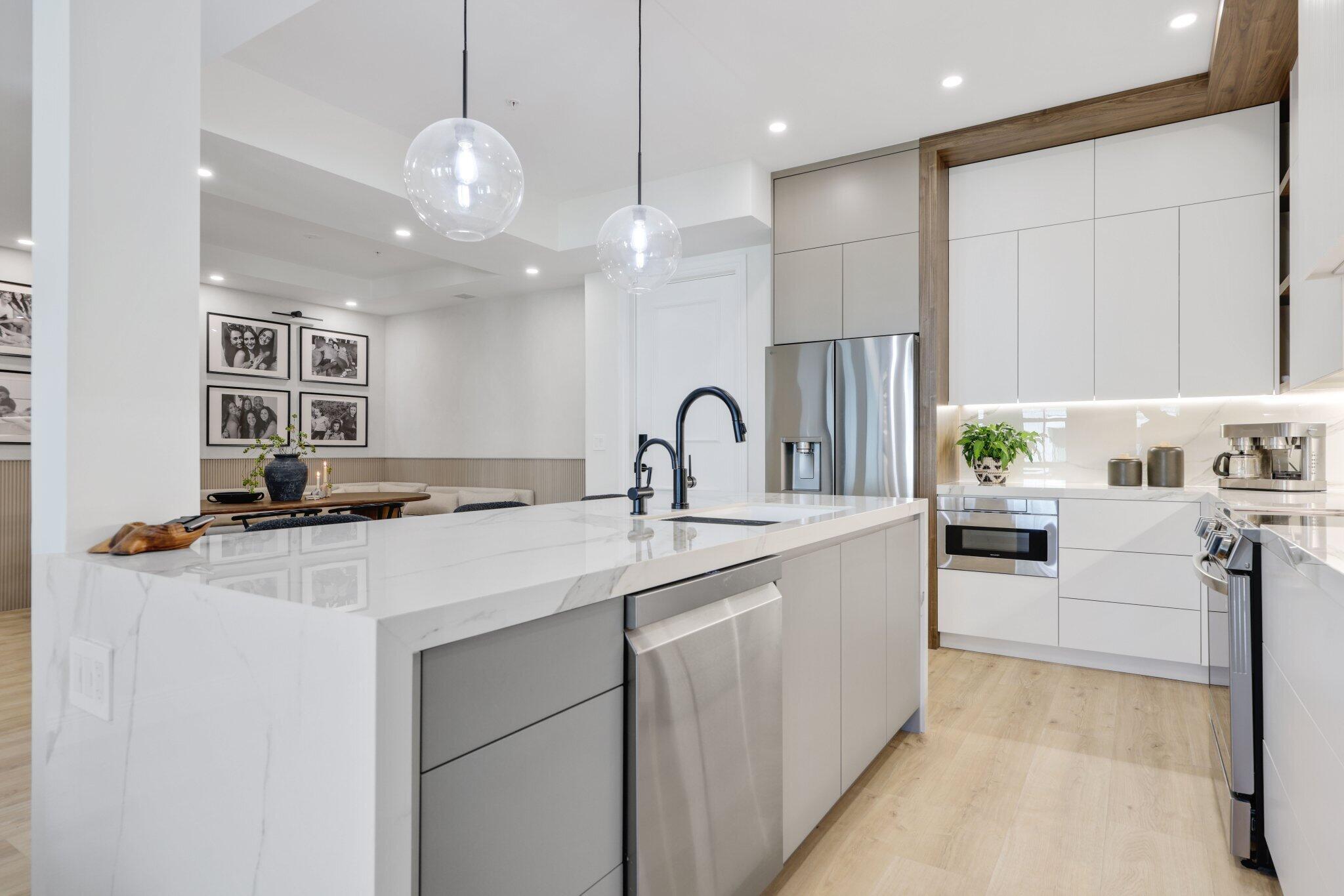 200 NE 2nd Avenue 411