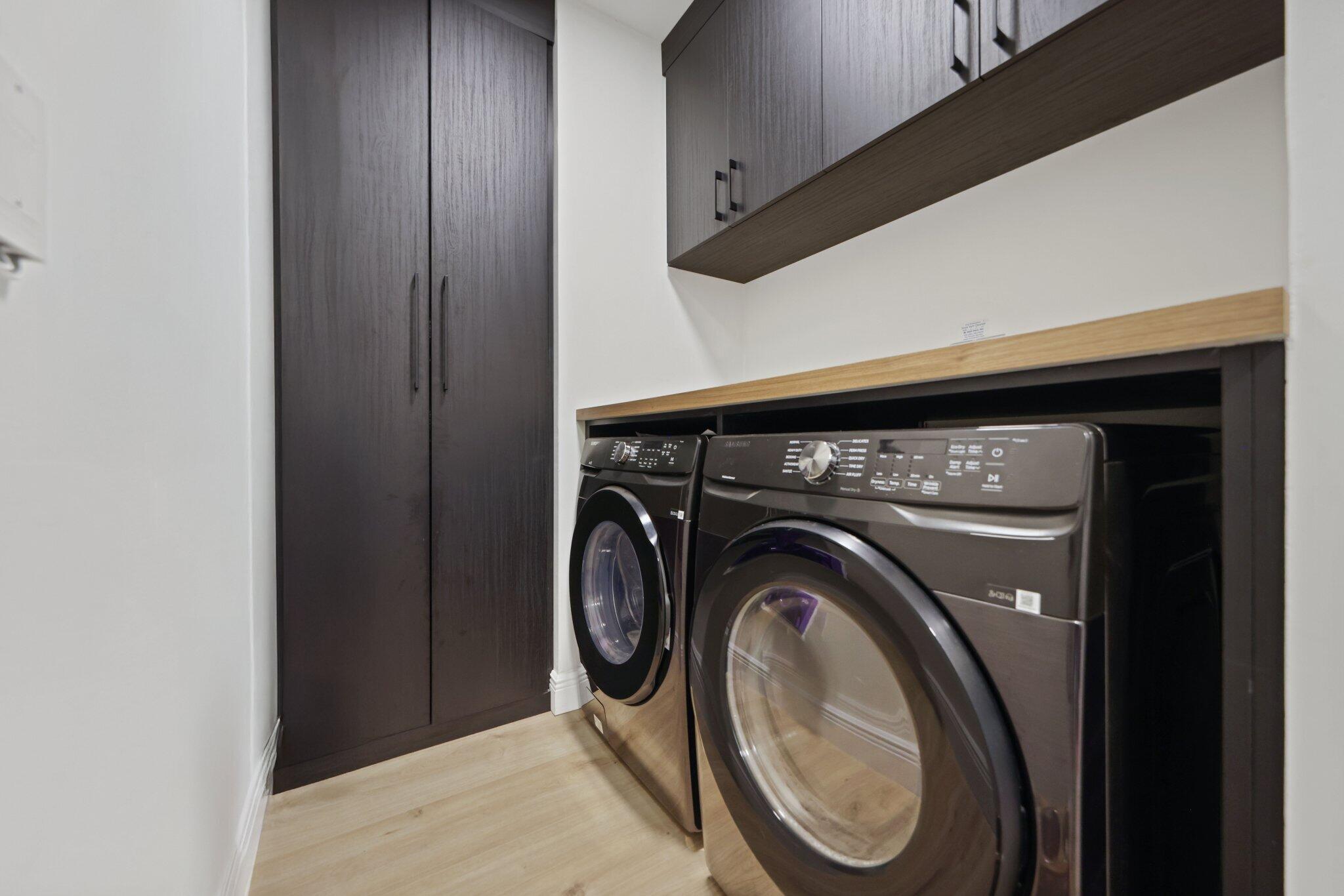 200 NE 2nd Avenue 411