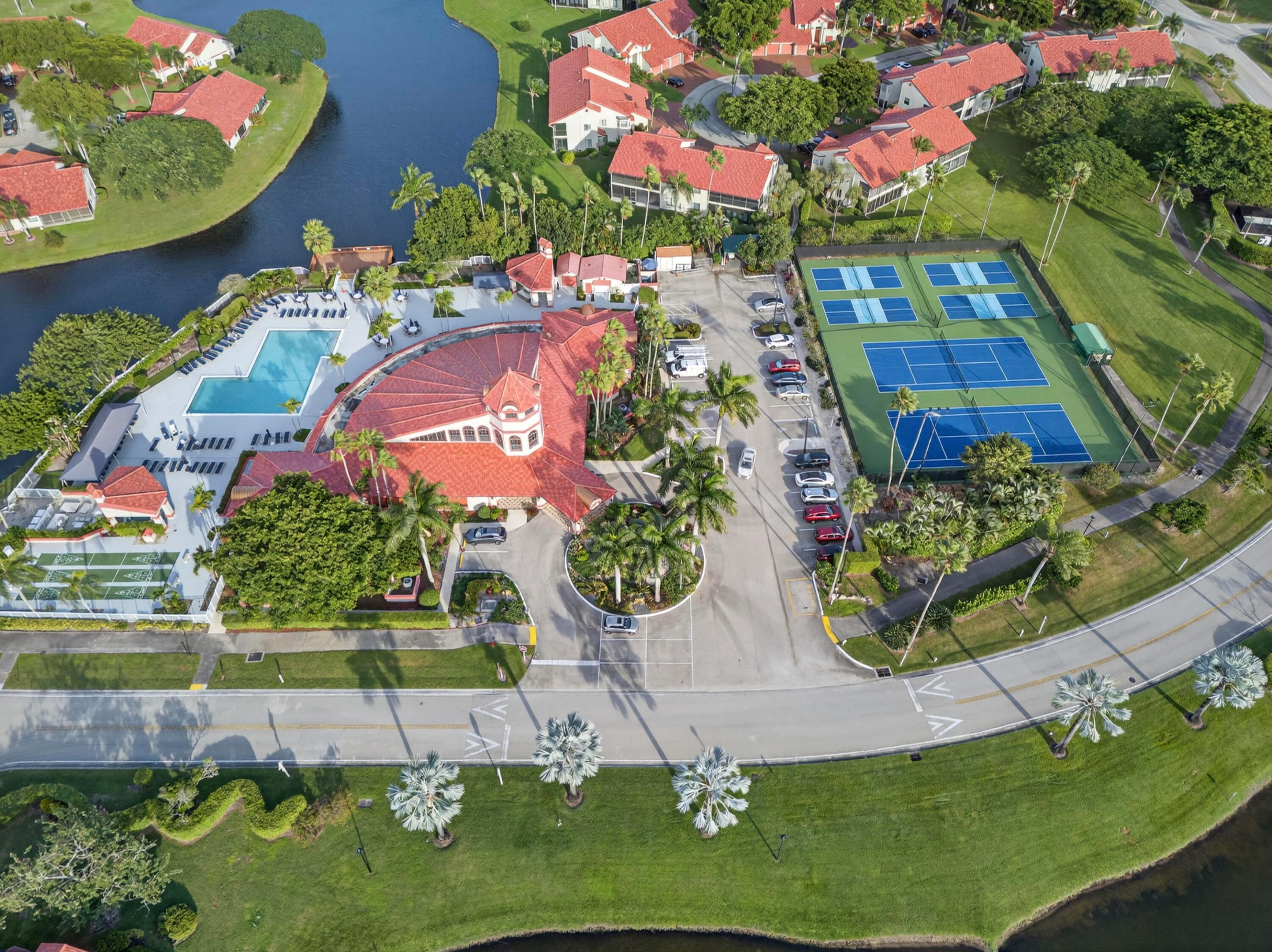 7548 Lexington Club Boulevard B