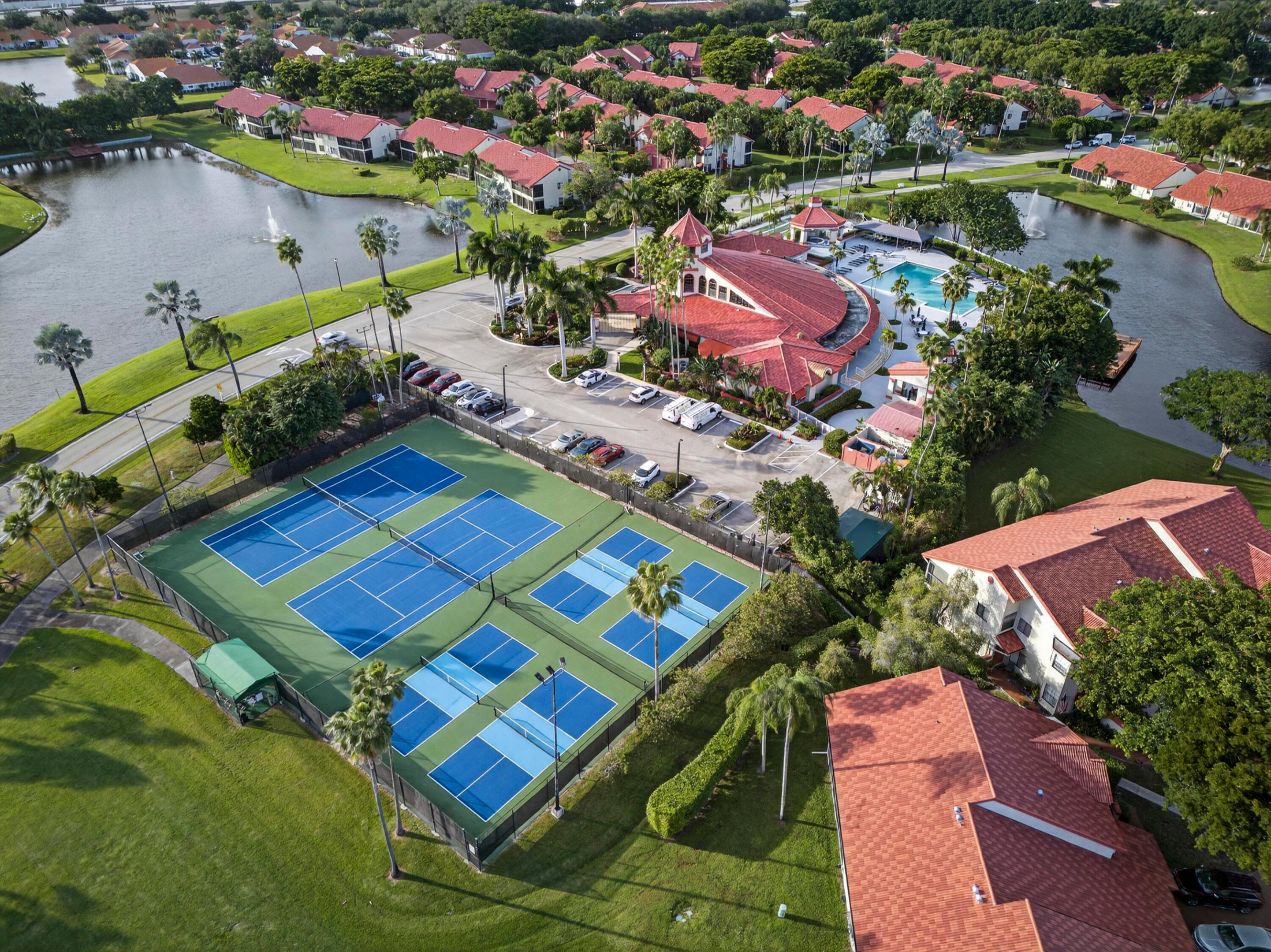 7548 Lexington Club Boulevard B