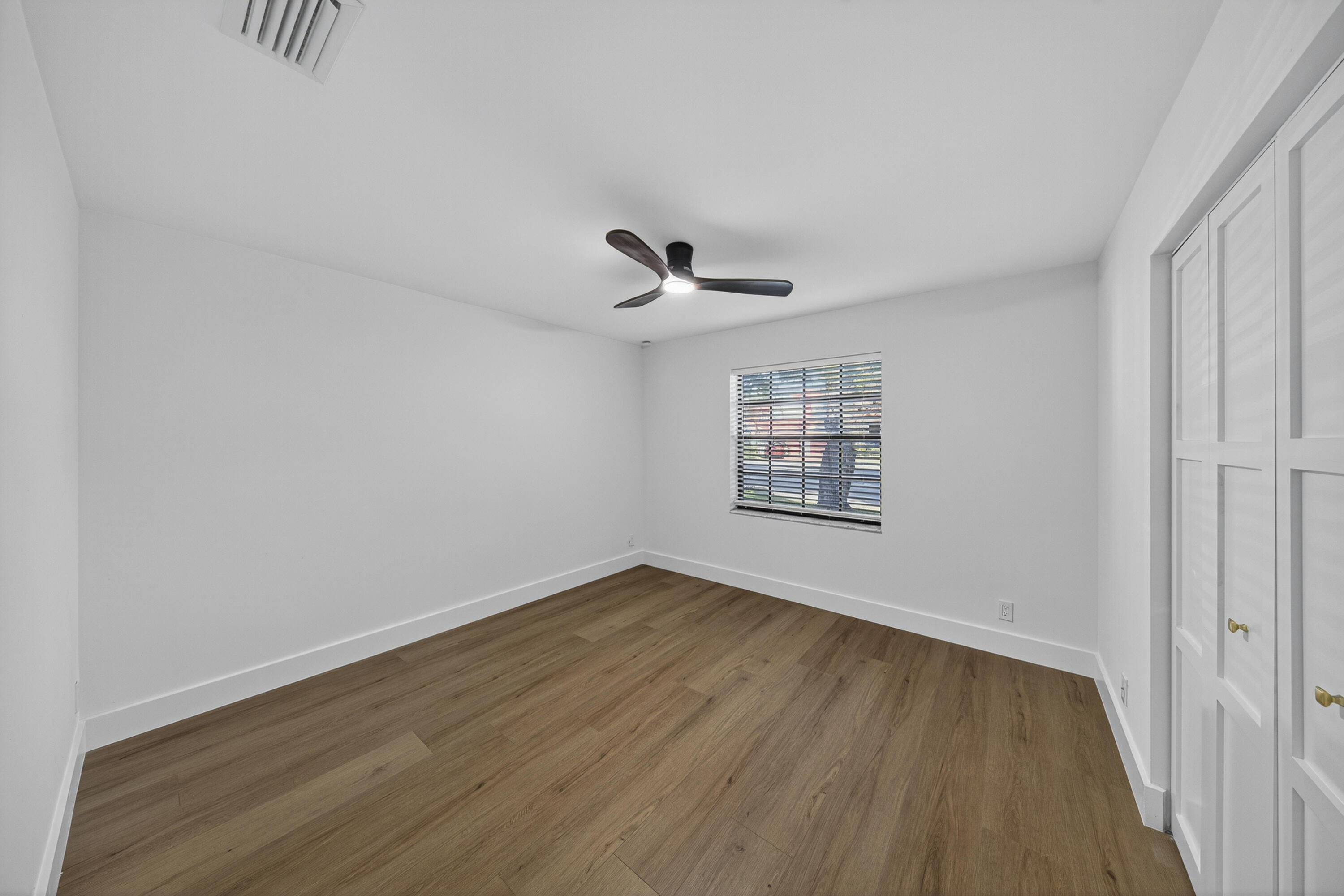 7548 Lexington Club Boulevard B