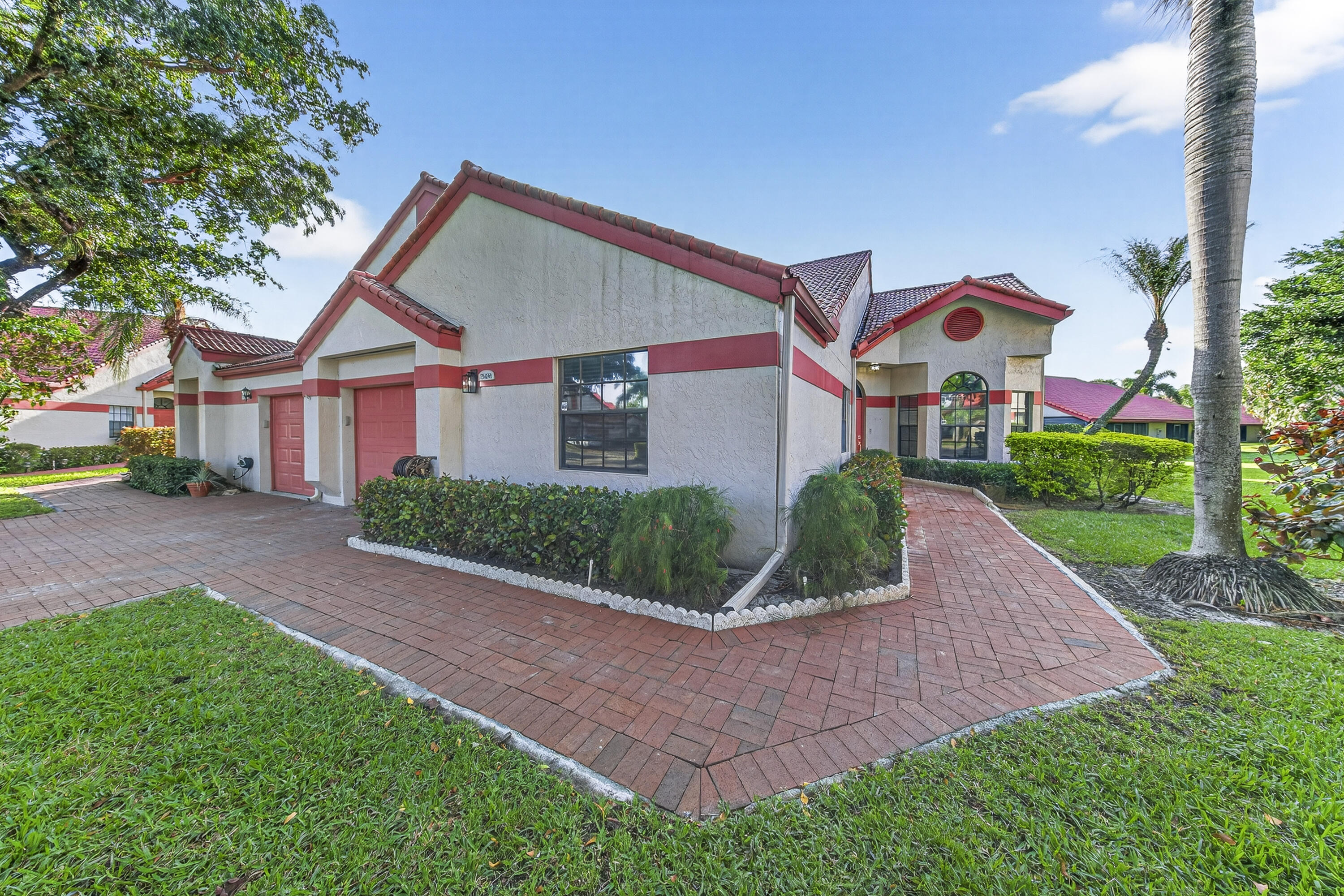 7548 Lexington Club Boulevard B