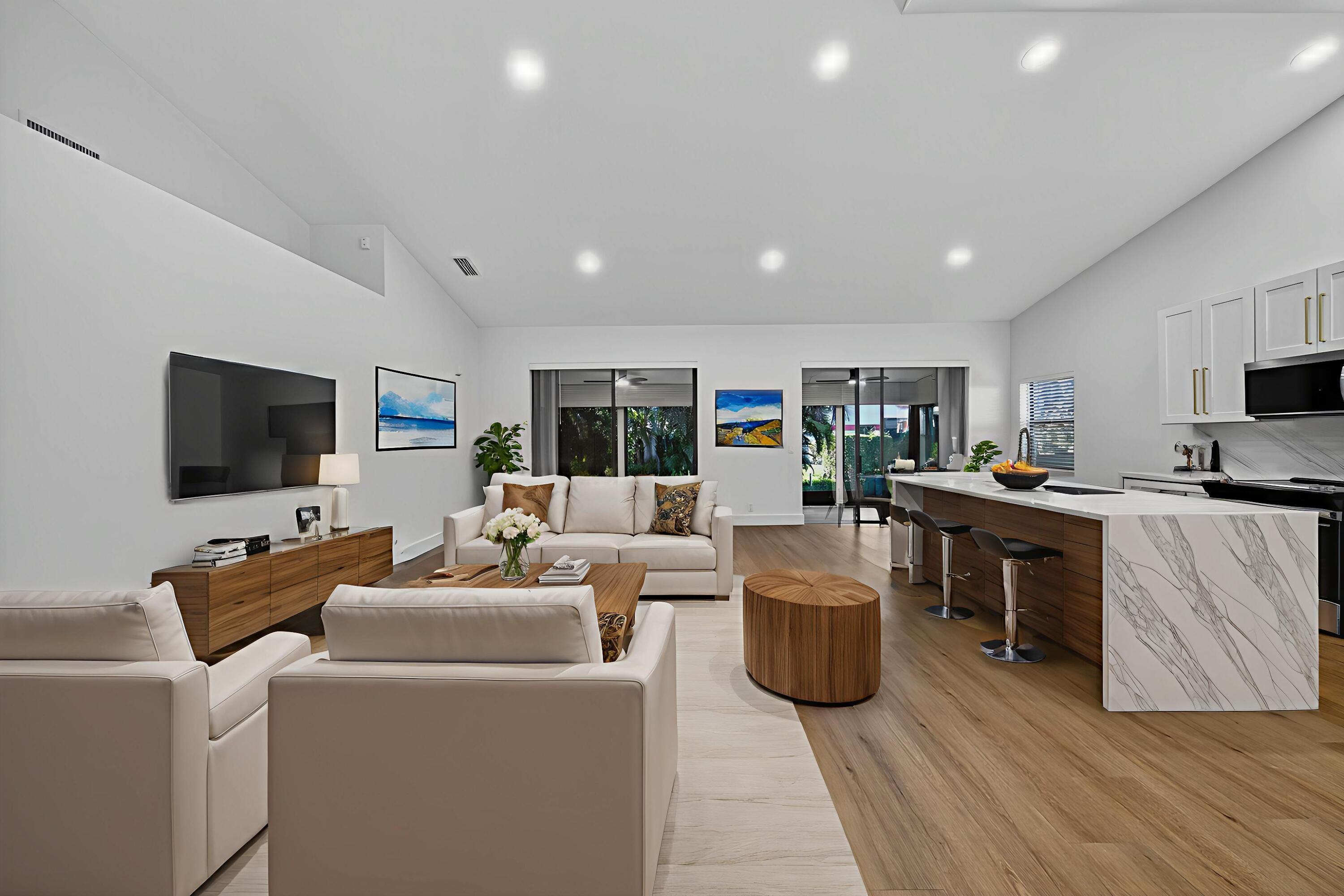 7548 Lexington Club Boulevard B