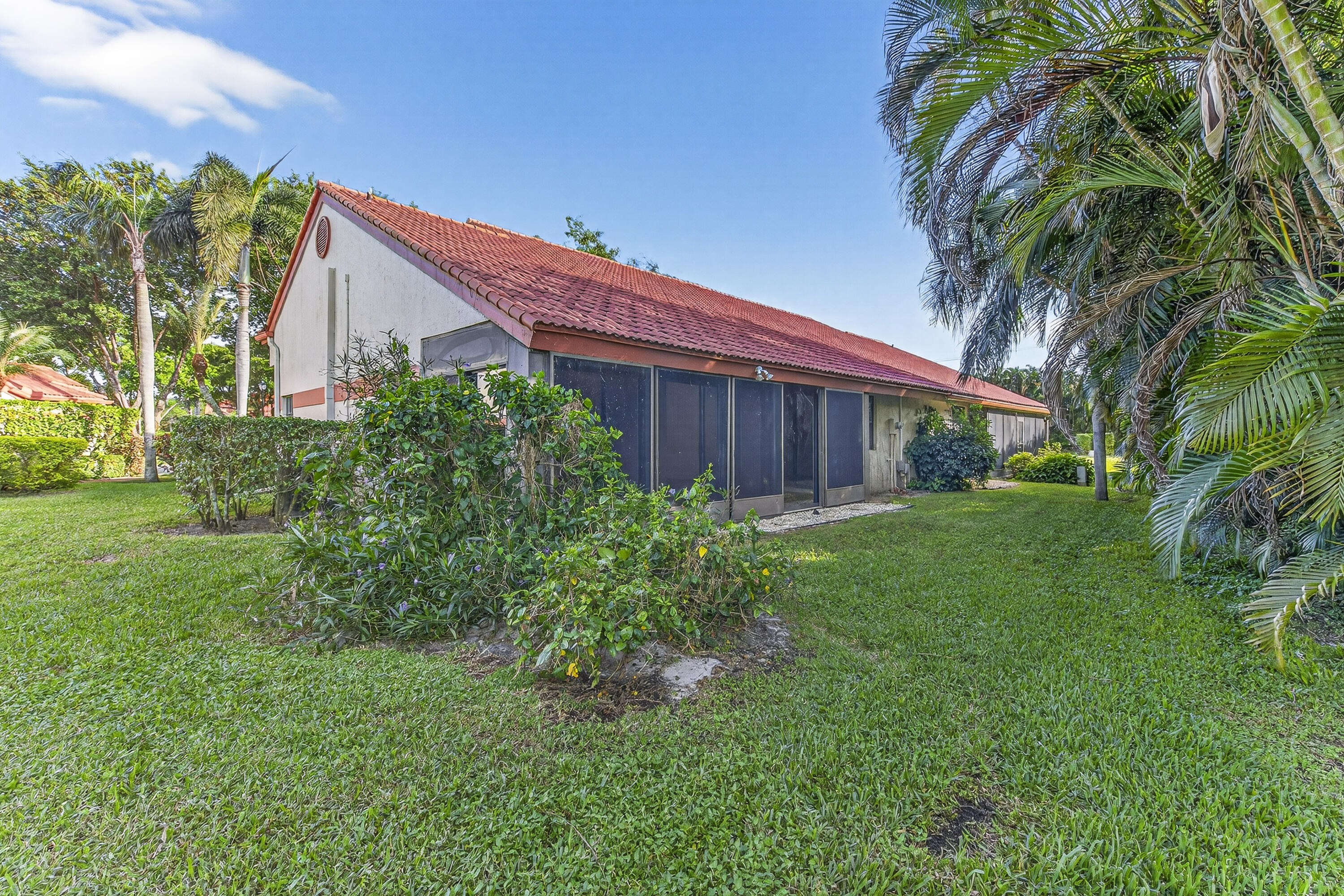 7548 Lexington Club Boulevard B