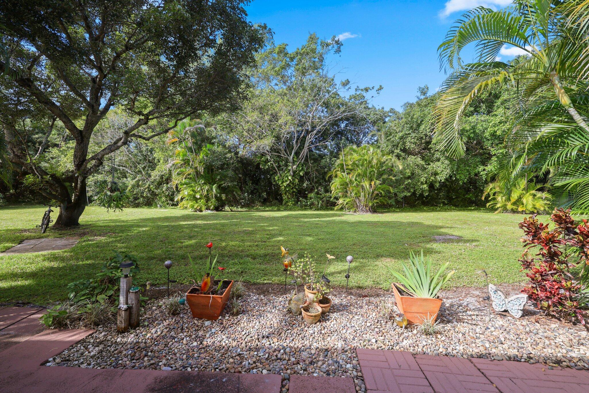 1912 Palmland Drive 3