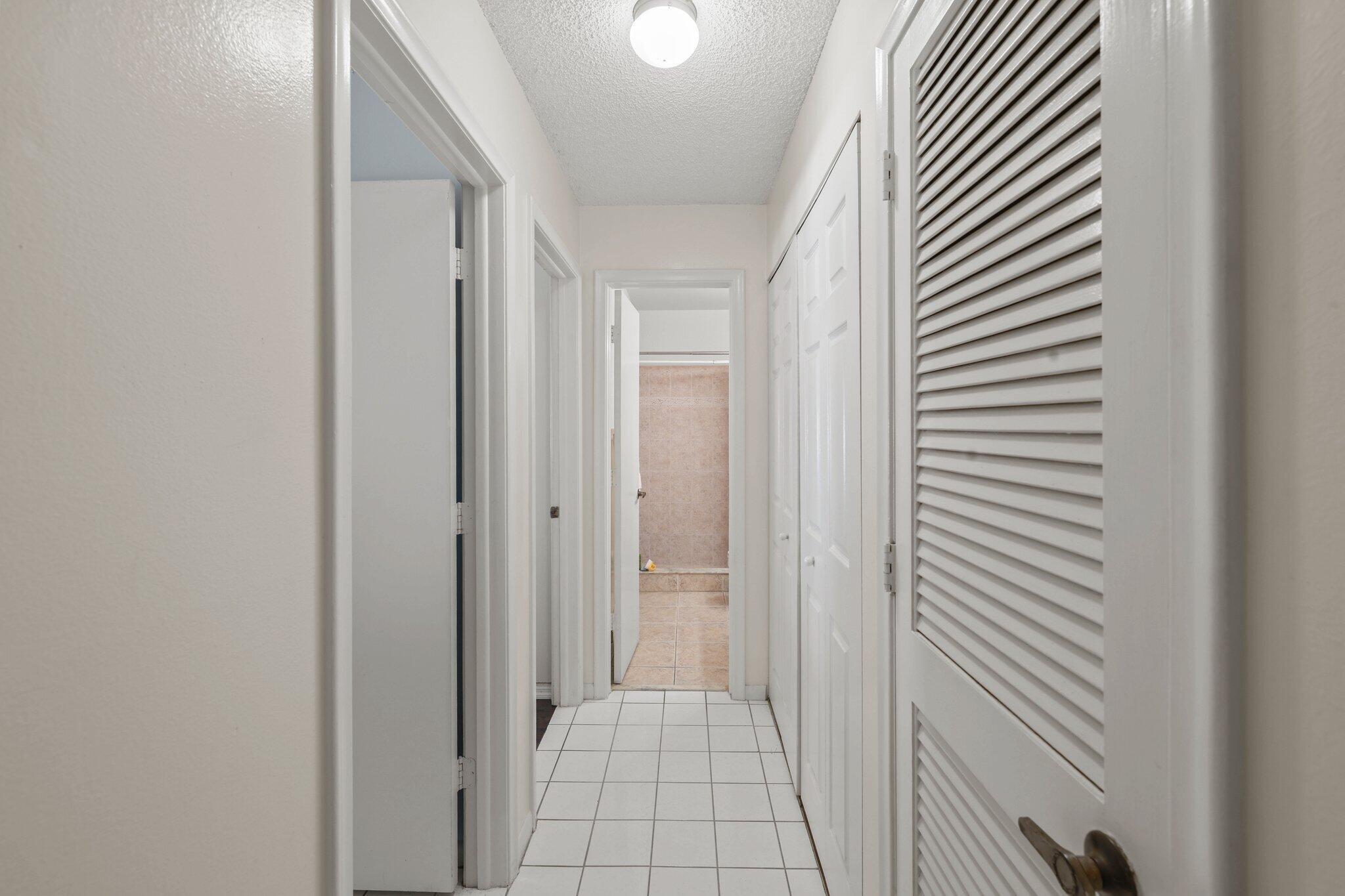 1912 Palmland Drive 3