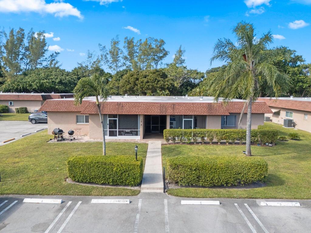 1912 Palmland Drive 3