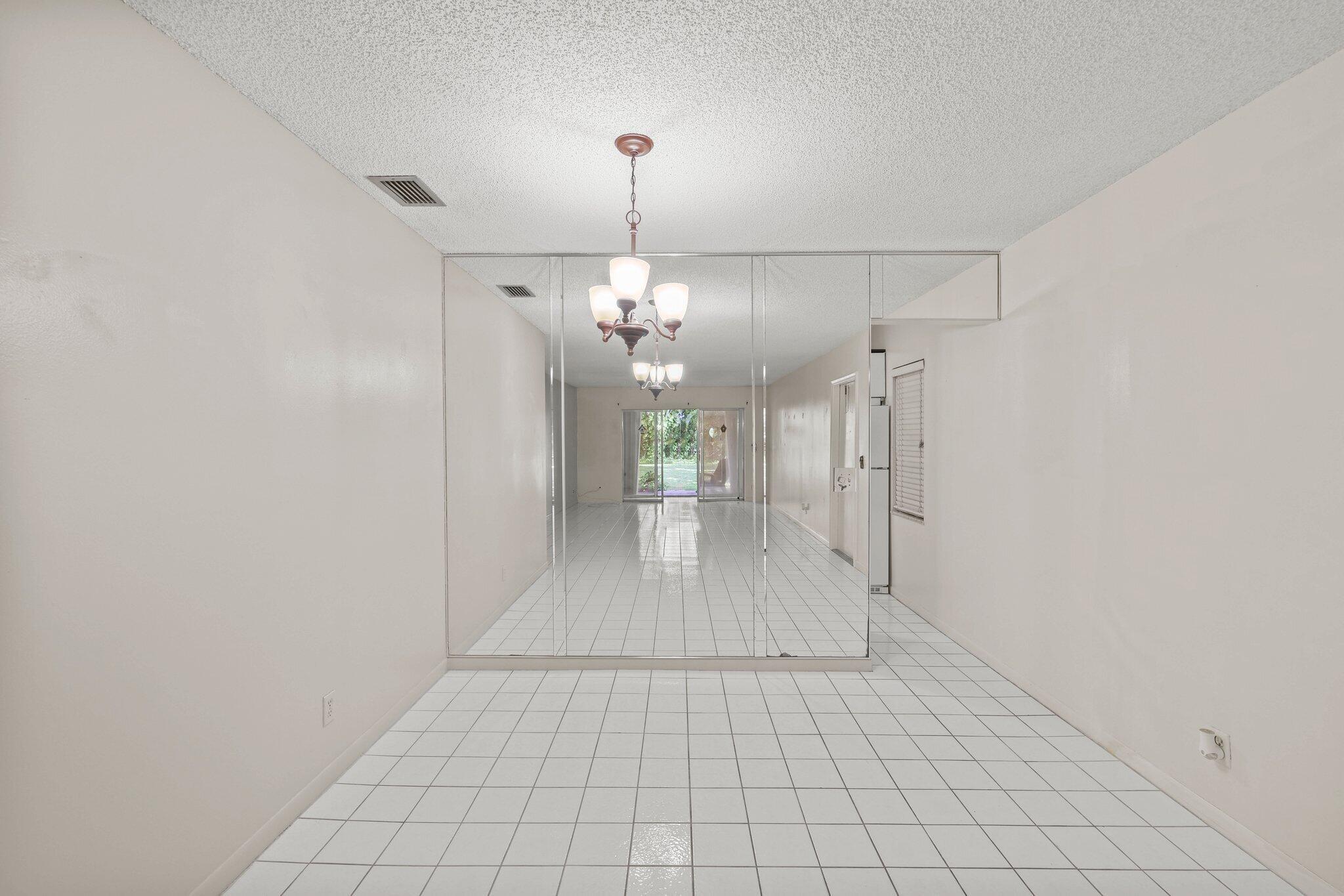 1912 Palmland Drive 3