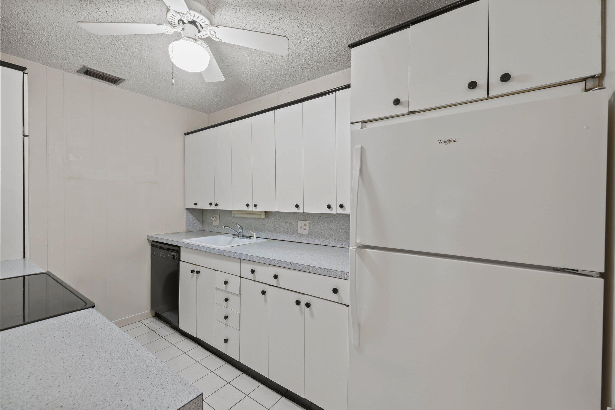 1912 Palmland Drive 3