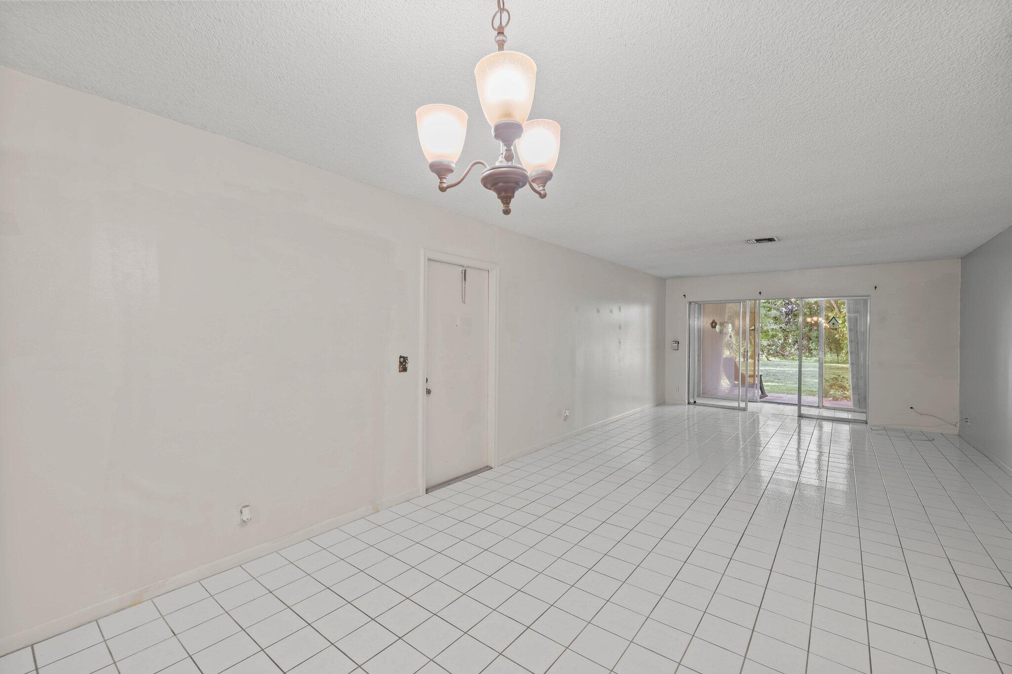 1912 Palmland Drive 3