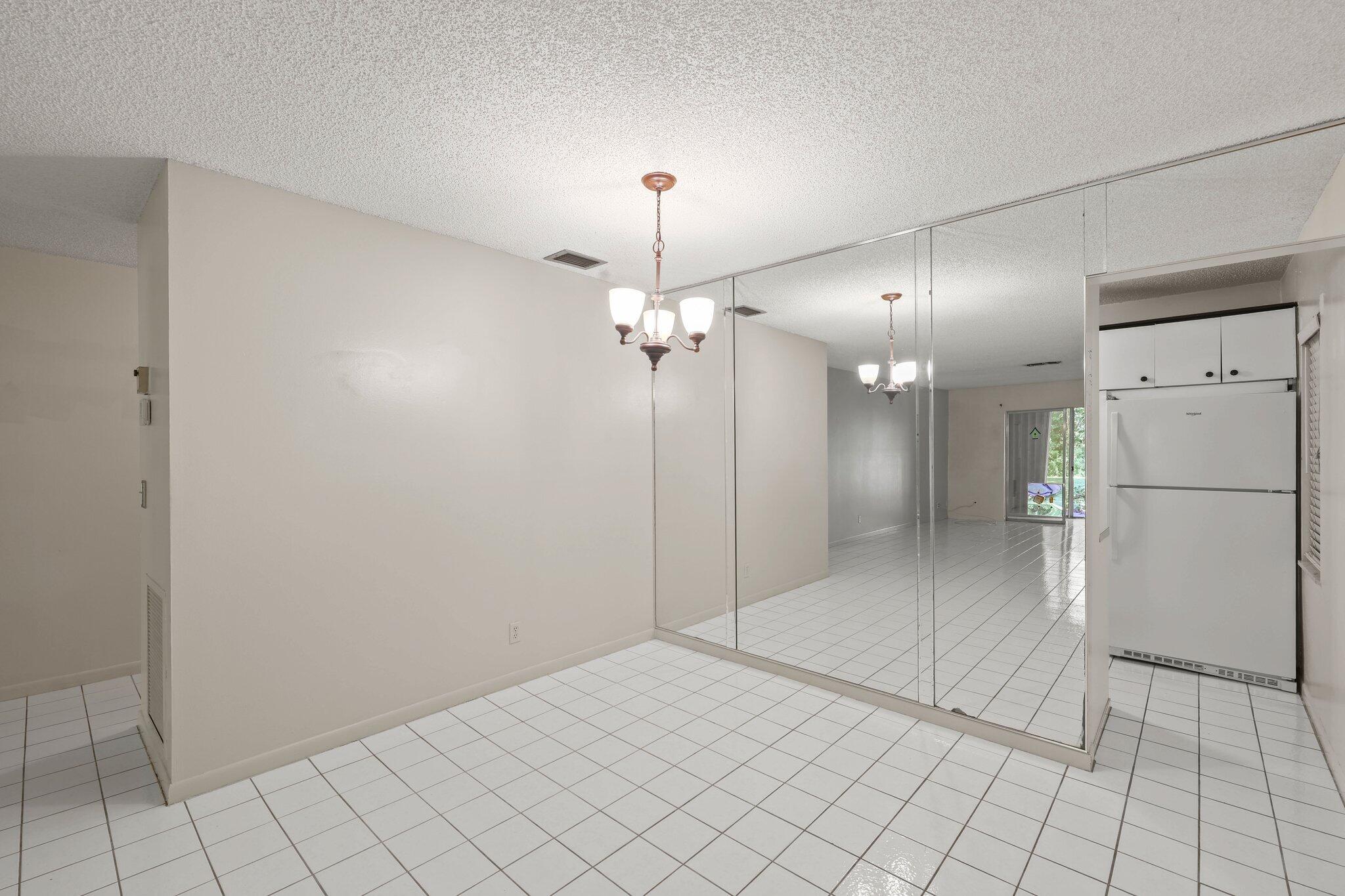 1912 Palmland Drive 3