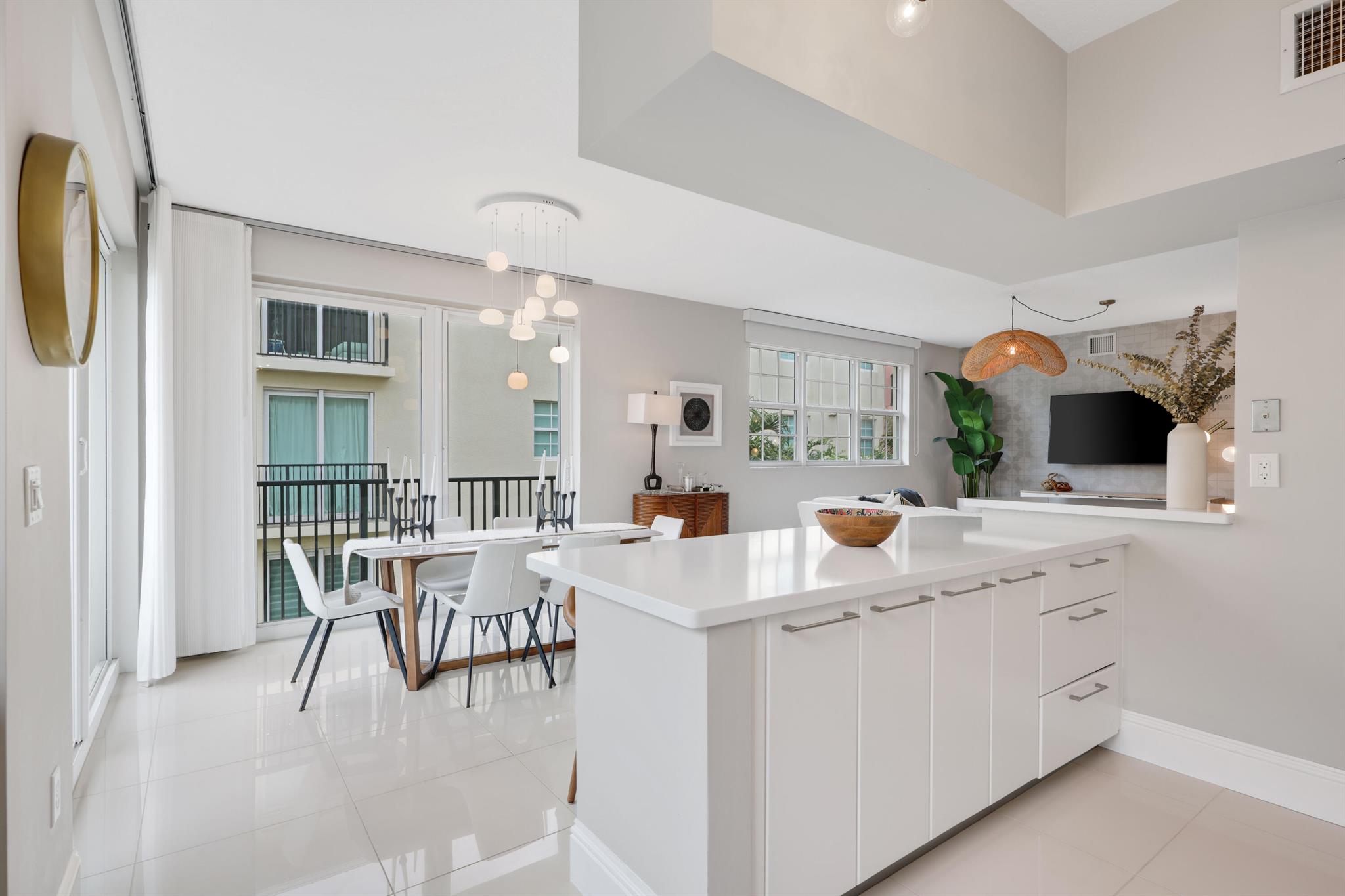 235 NE 1st Street 411