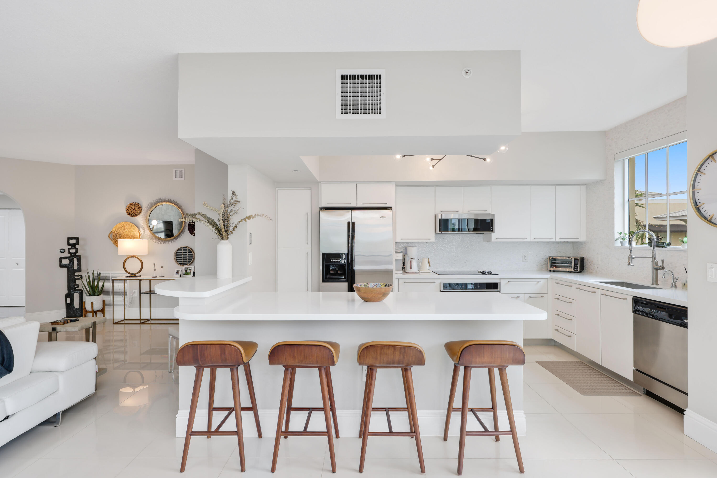 235 NE 1st Street 411