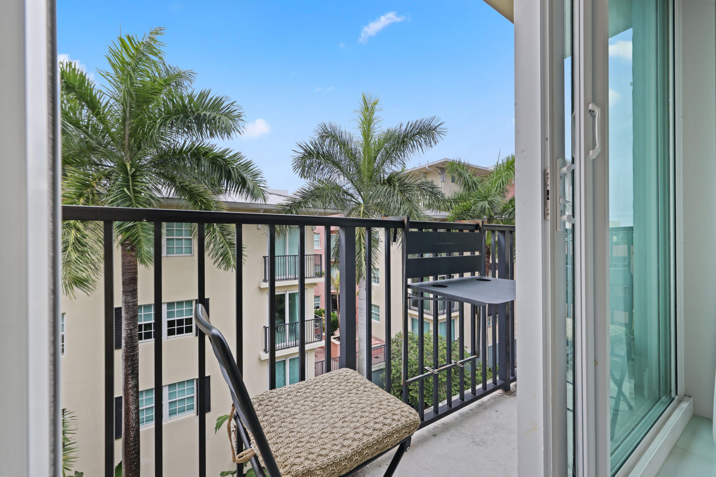 235 NE 1st Street 411