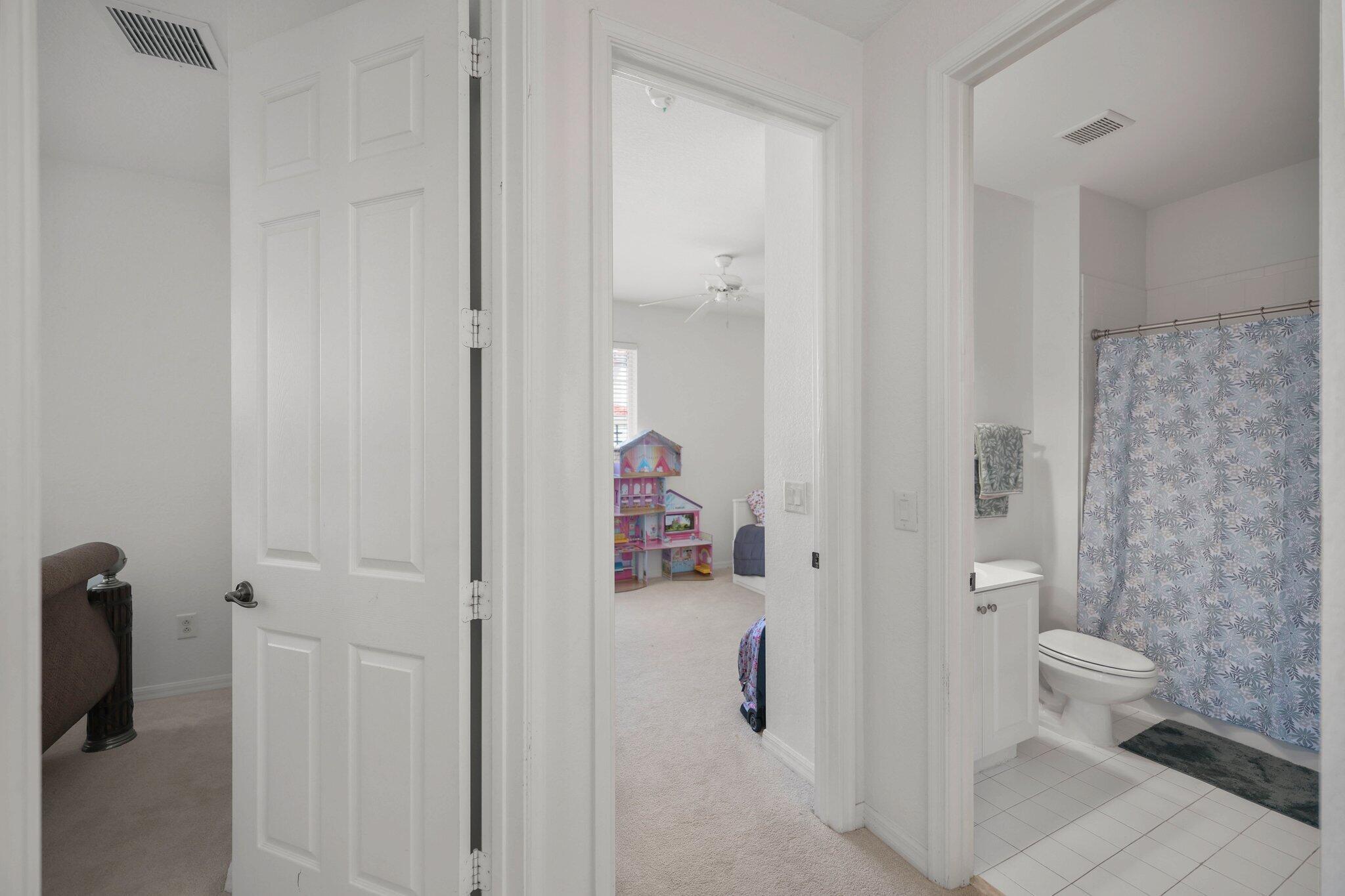 106 S Longport Circle H