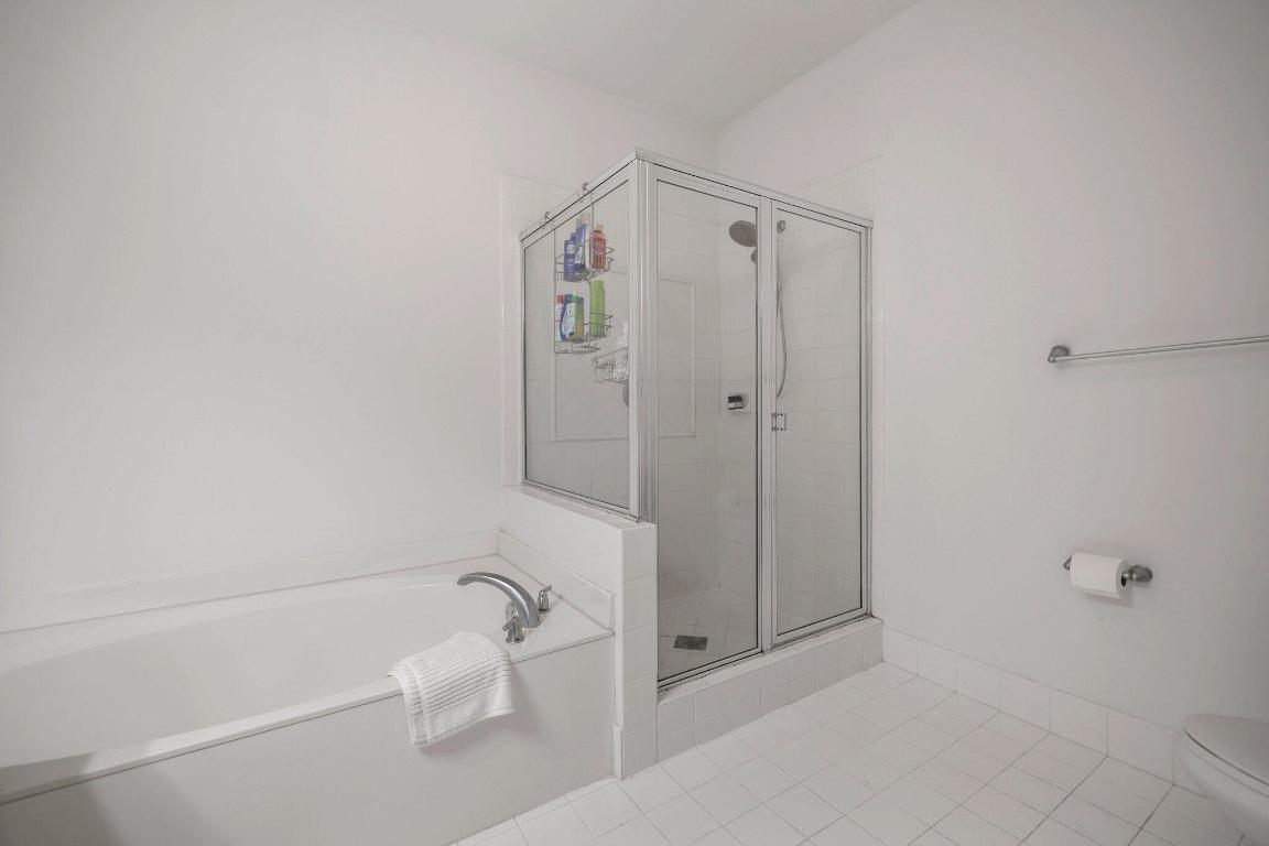 106 S Longport Circle H