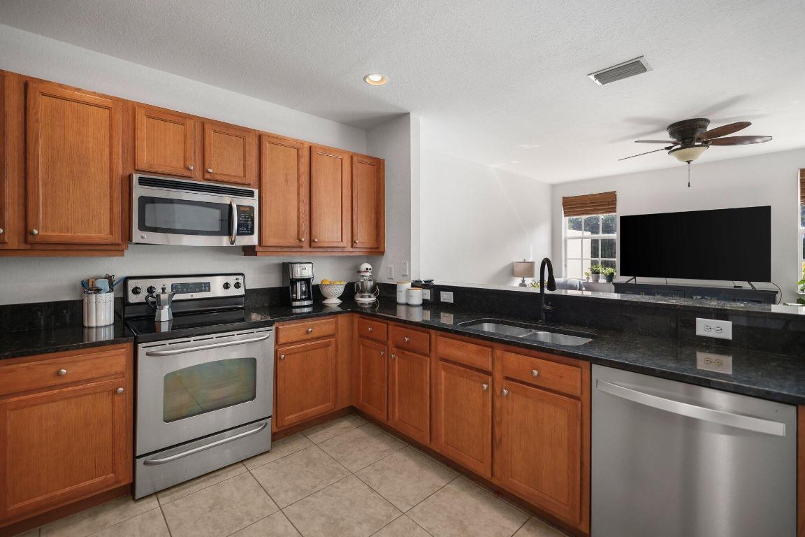 106 S Longport Circle H