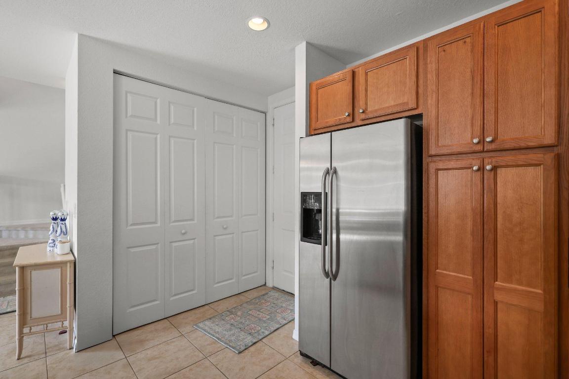 106 S Longport Circle H