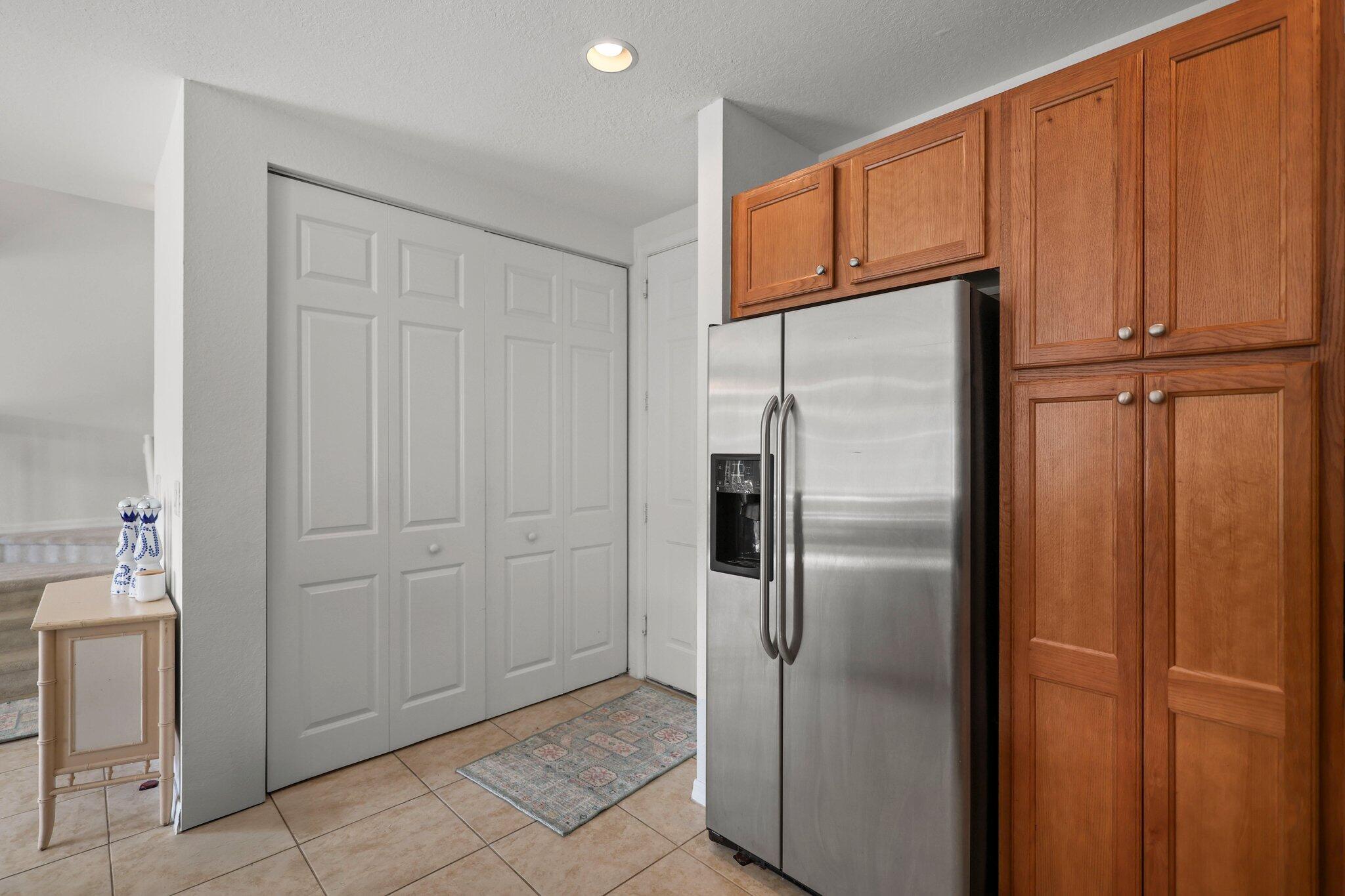 106 S Longport Circle H