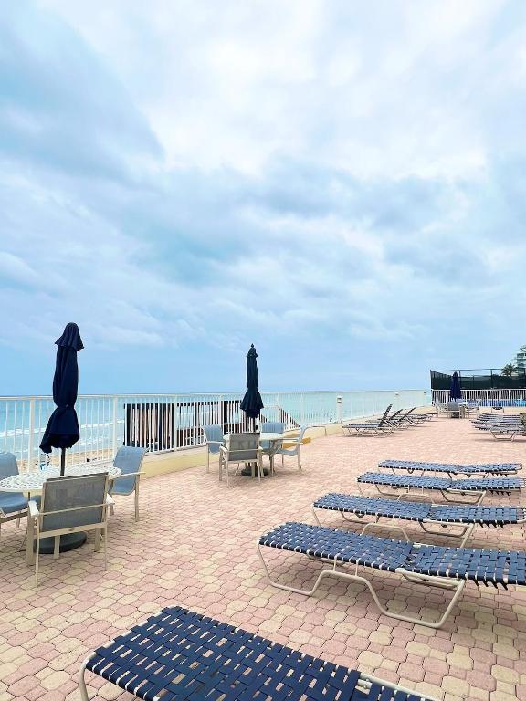 3540 S Ocean Boulevard 910