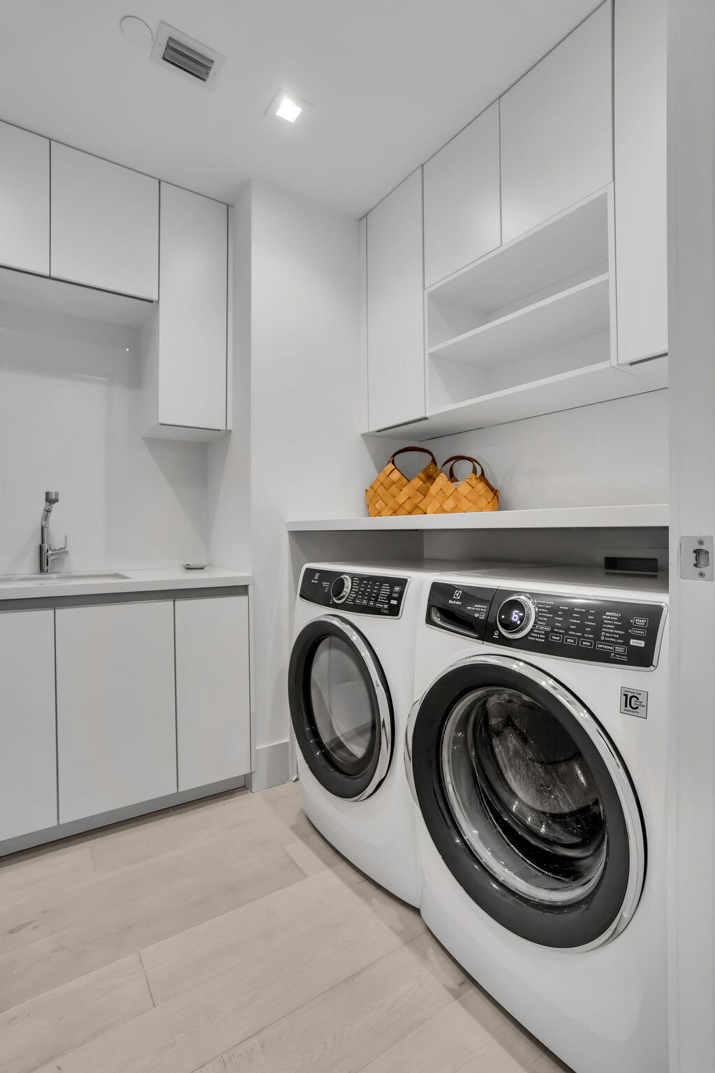 1901 S Ocean Boulevard 9