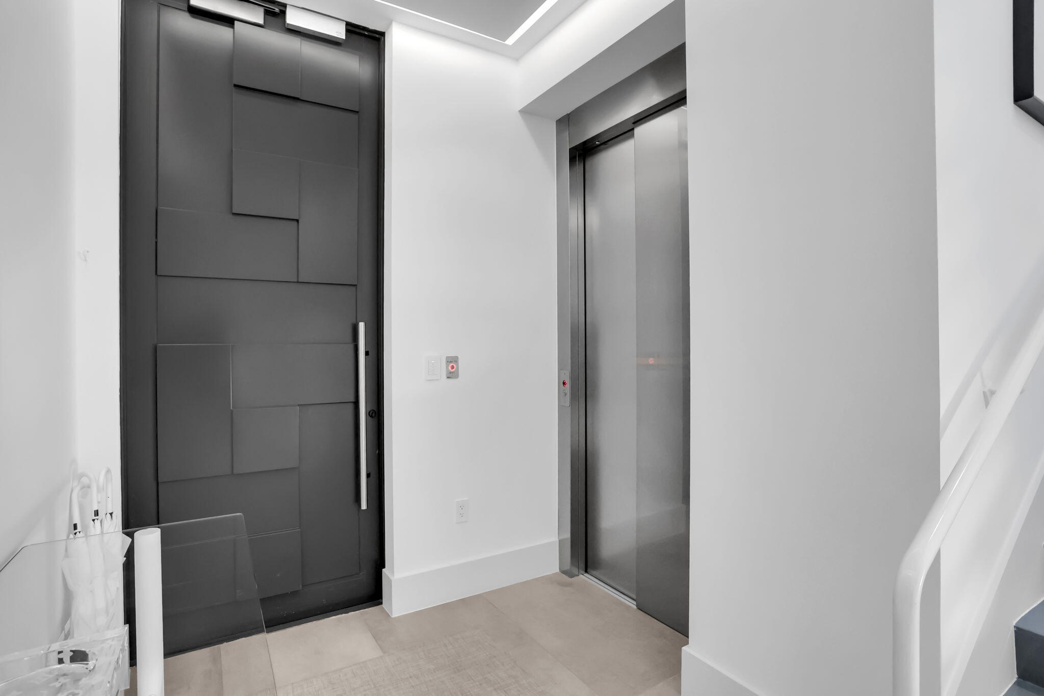 1901 S Ocean Boulevard 9