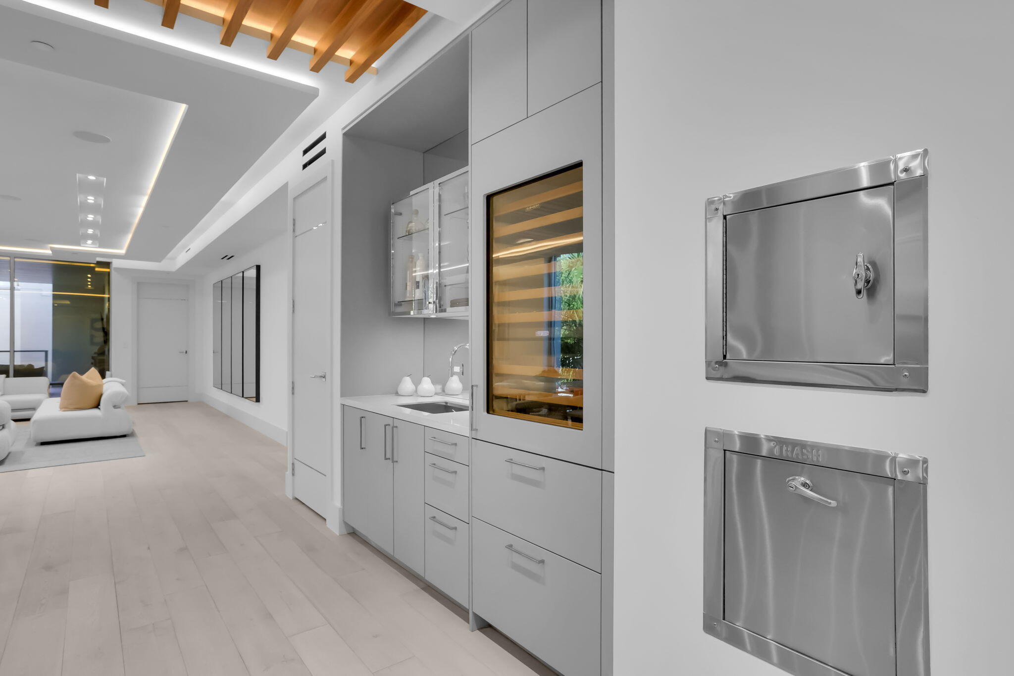 1901 S Ocean Boulevard 9