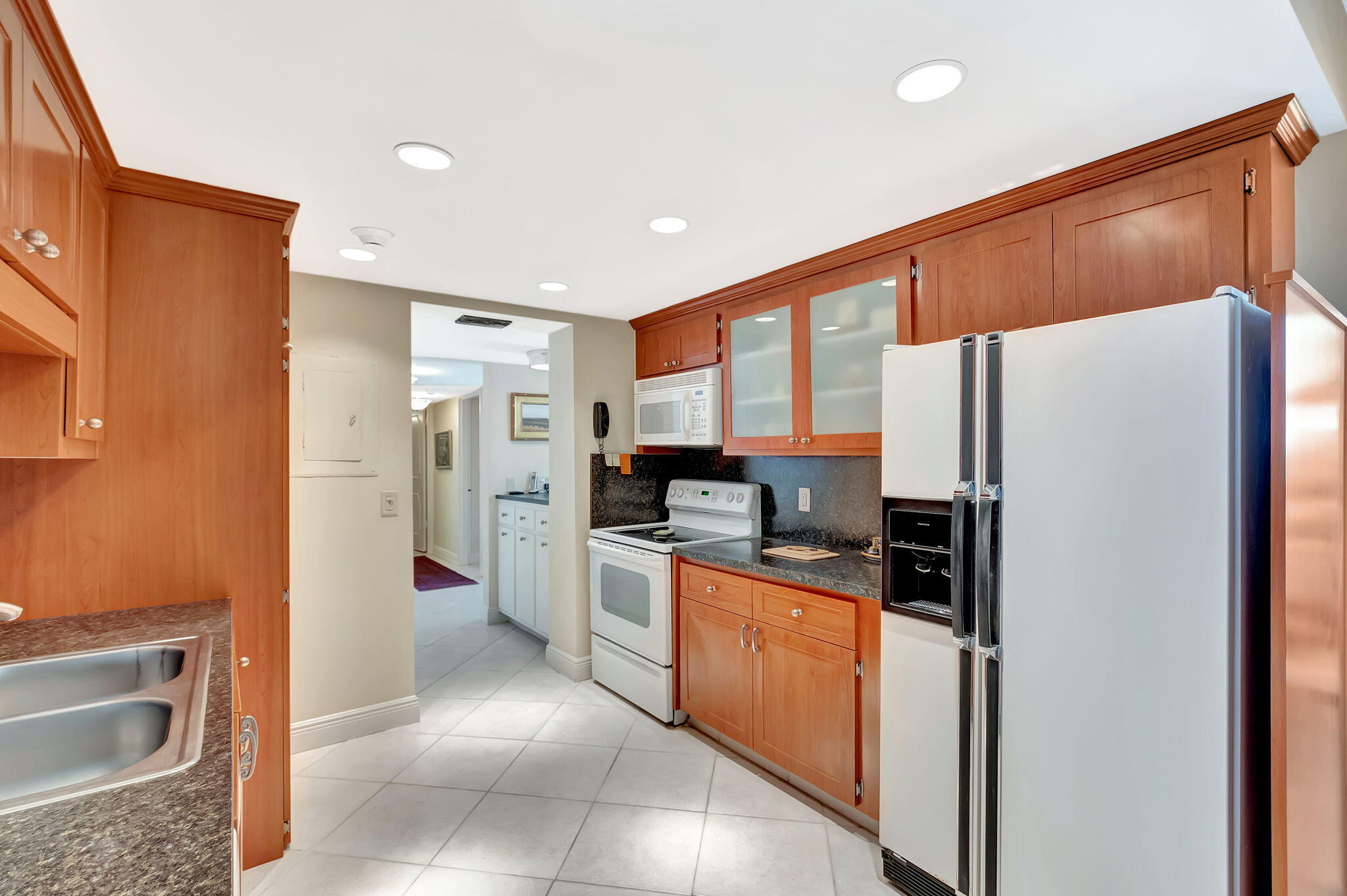2200 S Ocean Boulevard 405