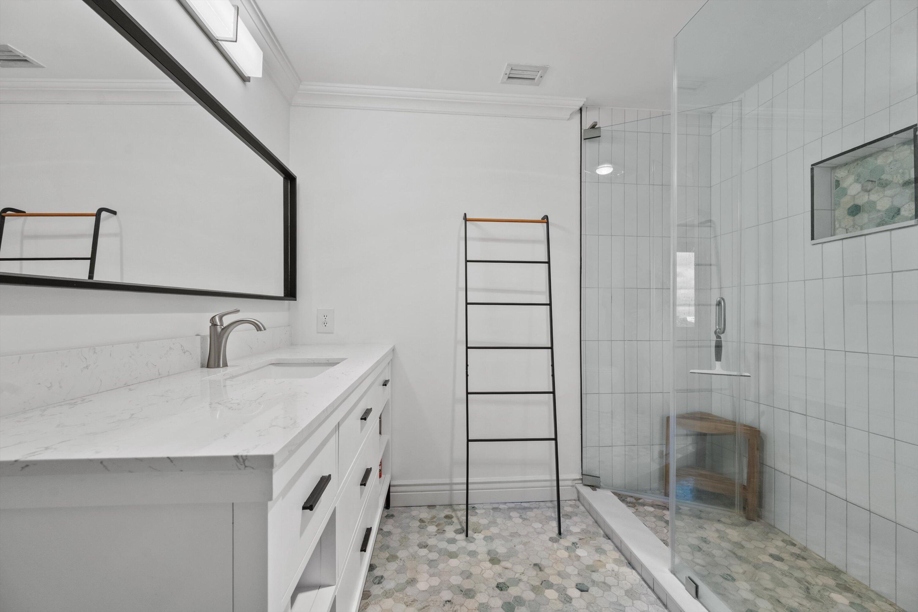 86 Macfarlane Drive 7e