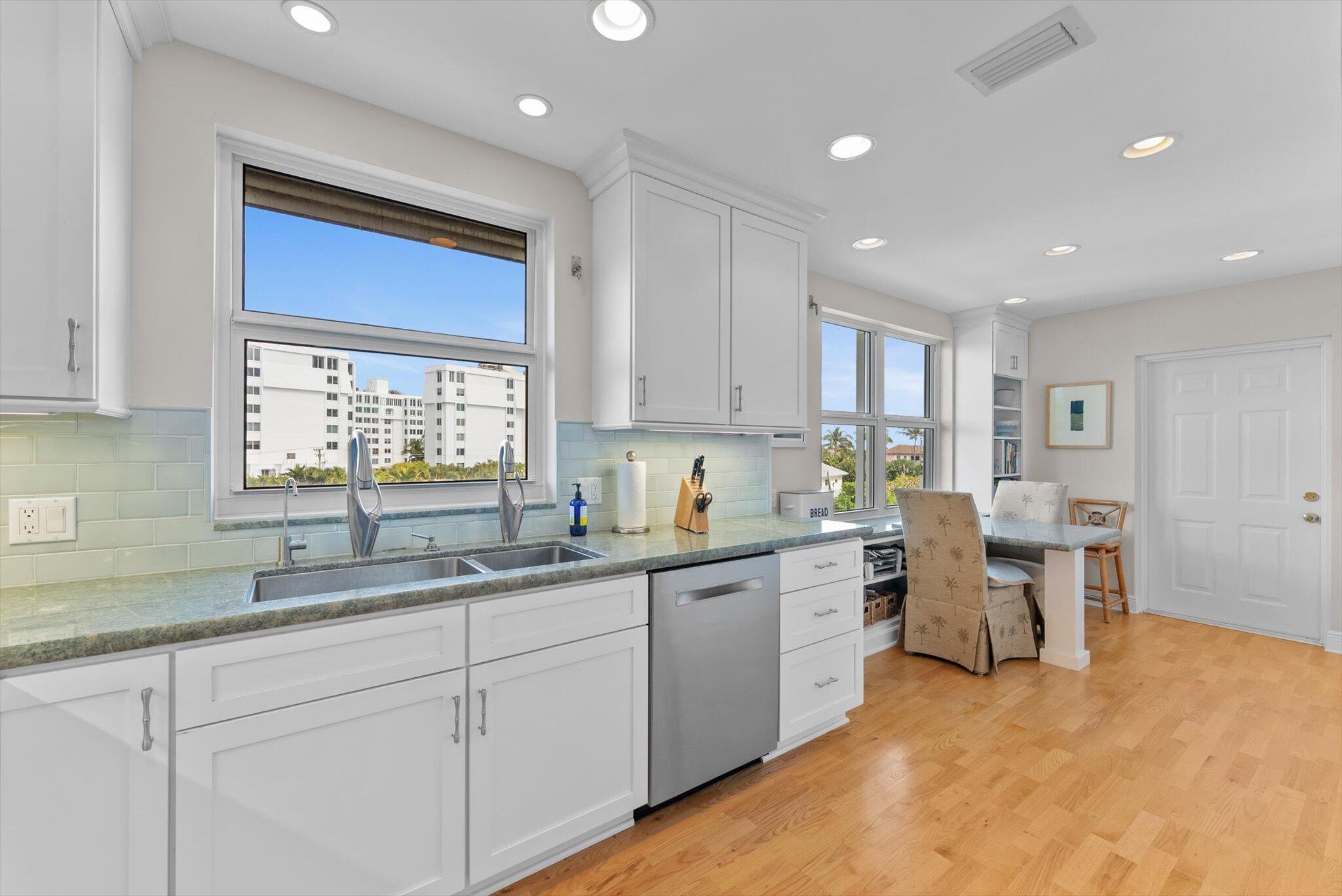 2150 S Ocean Boulevard 2f