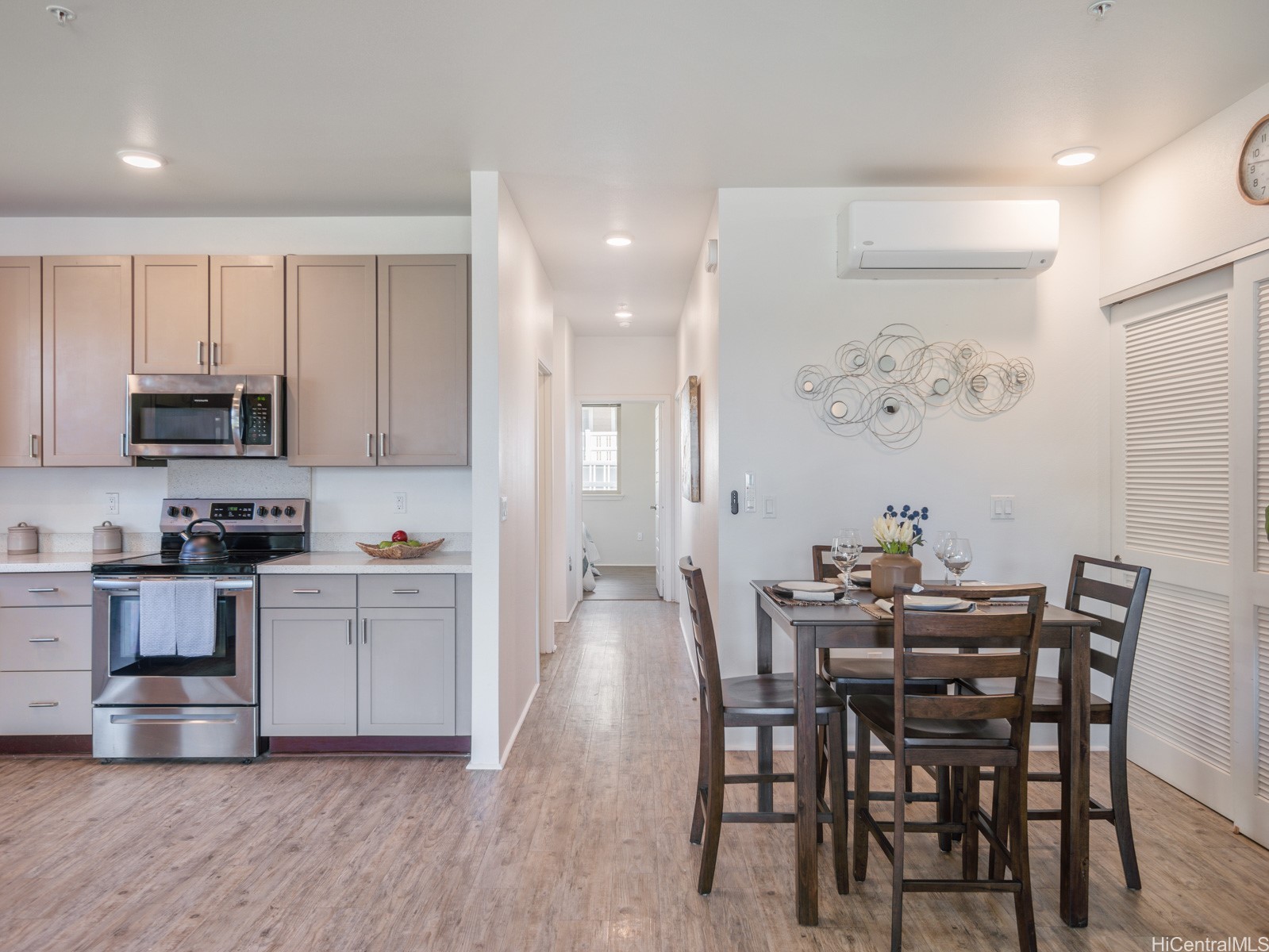 91-1081 Iwikuamoo Street 1101