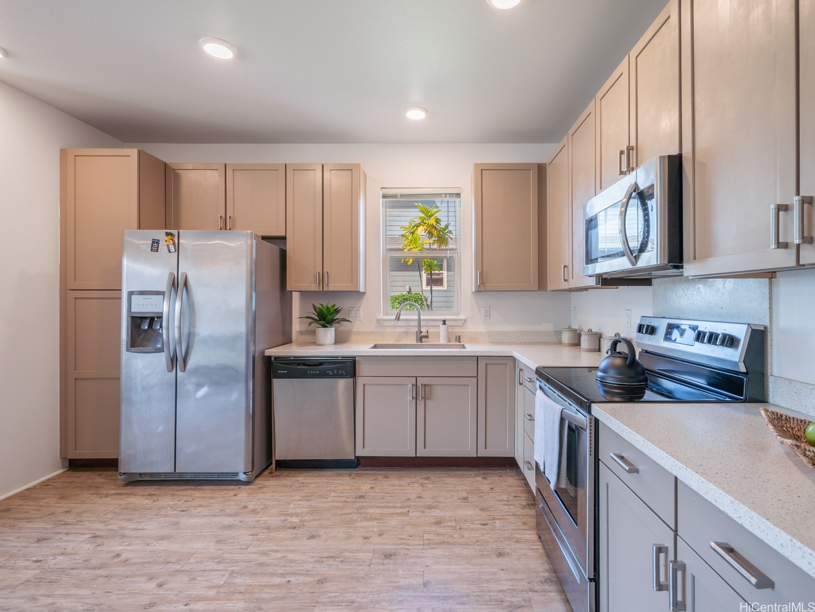 91-1081 Iwikuamoo Street 1101